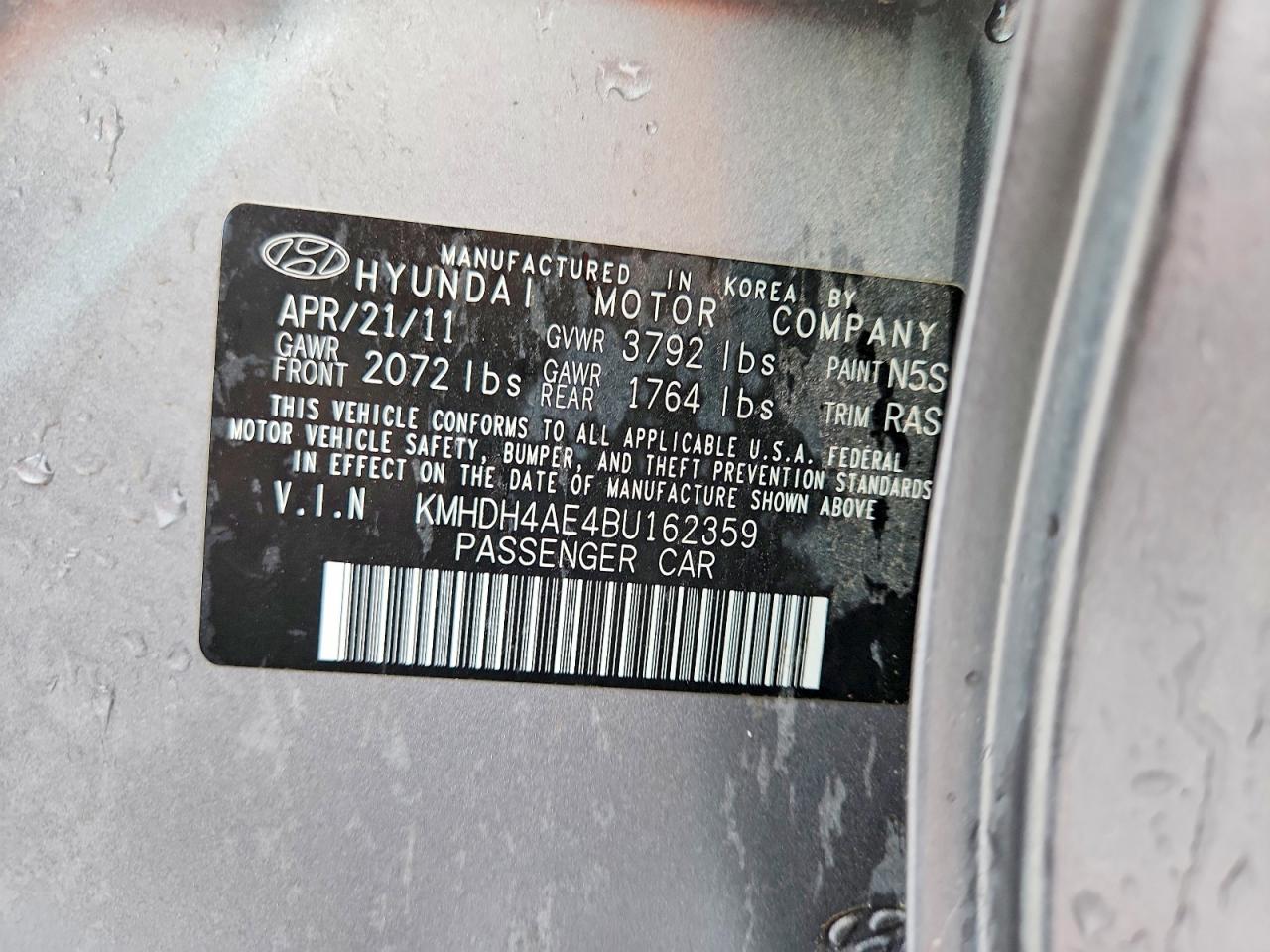 2011 Hyundai Elantra Silver vin: KMHDH4AE4BU162359