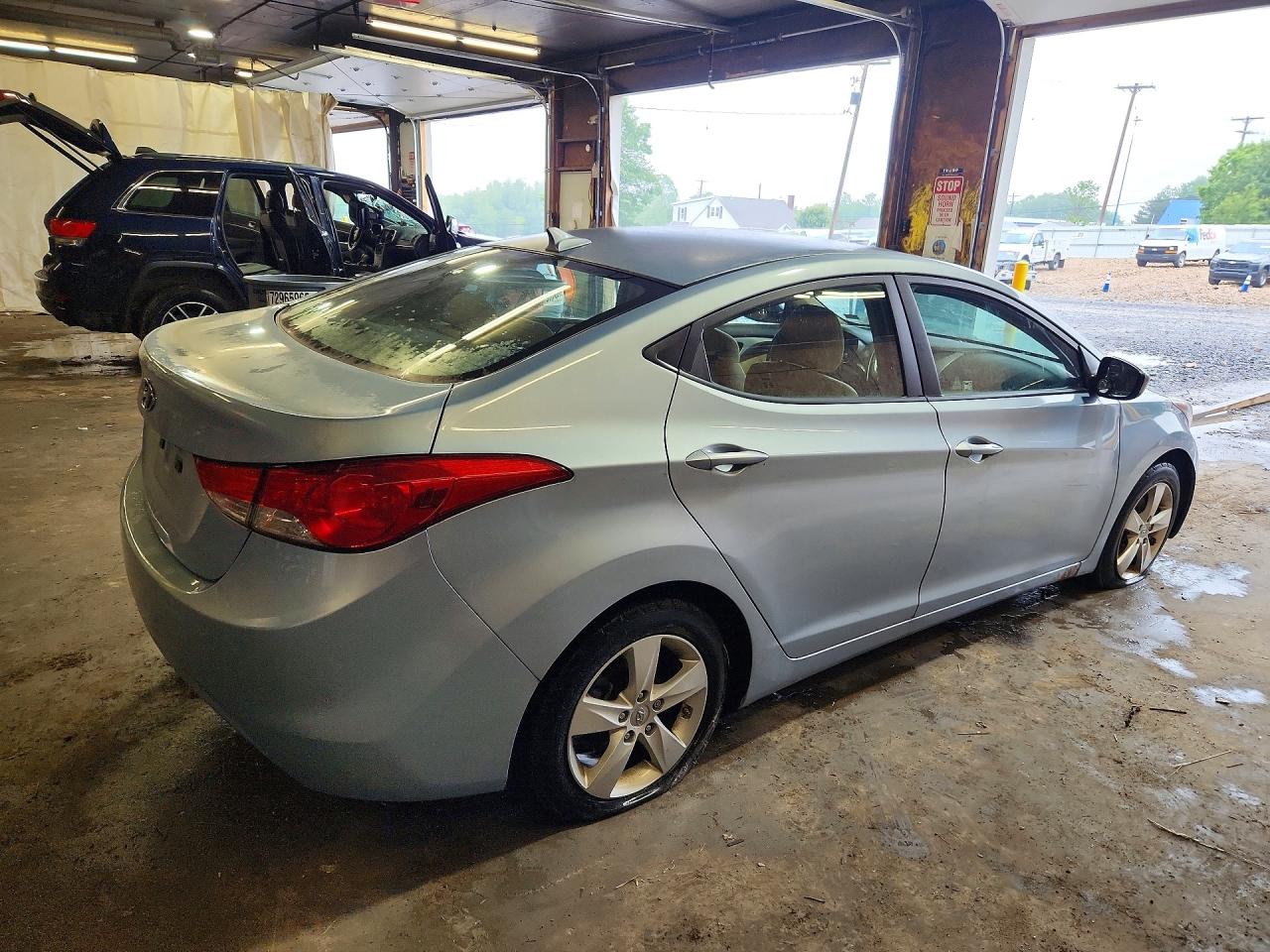 2012 Hyundai Elantra Blue vin: KMHDH4AE4CU306347