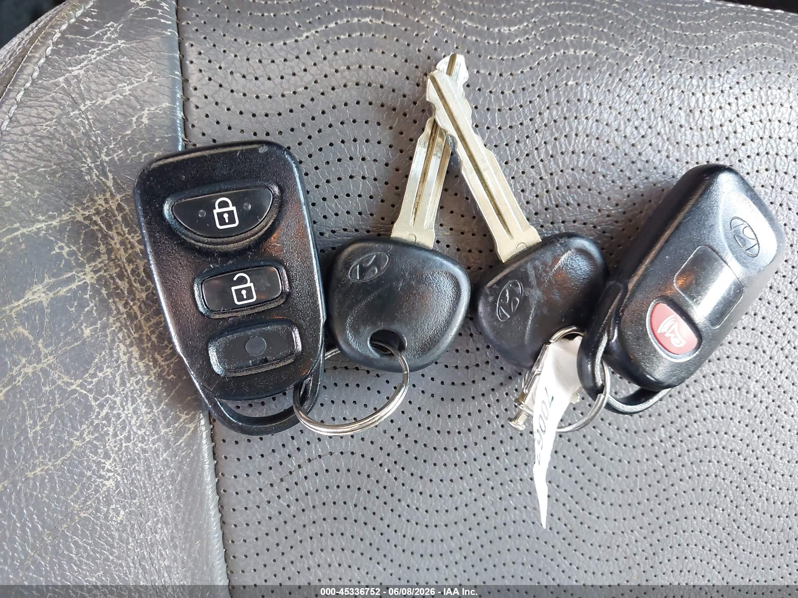 2012 Hyundai Elantra Limited (ulsan Plant) Silver vin: KMHDH4AE4CU313931