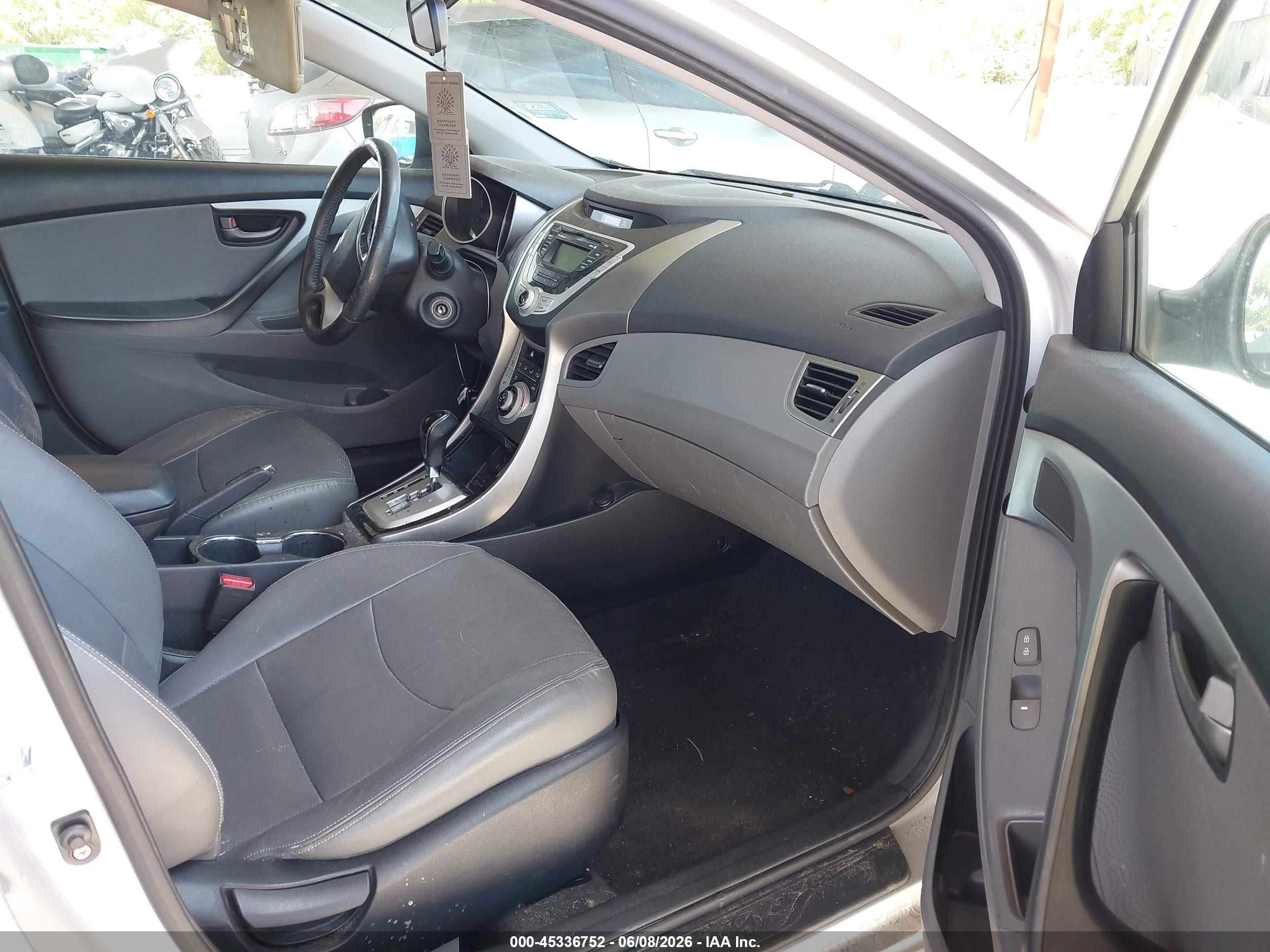 2012 Hyundai Elantra Limited (ulsan Plant) Silver vin: KMHDH4AE4CU313931