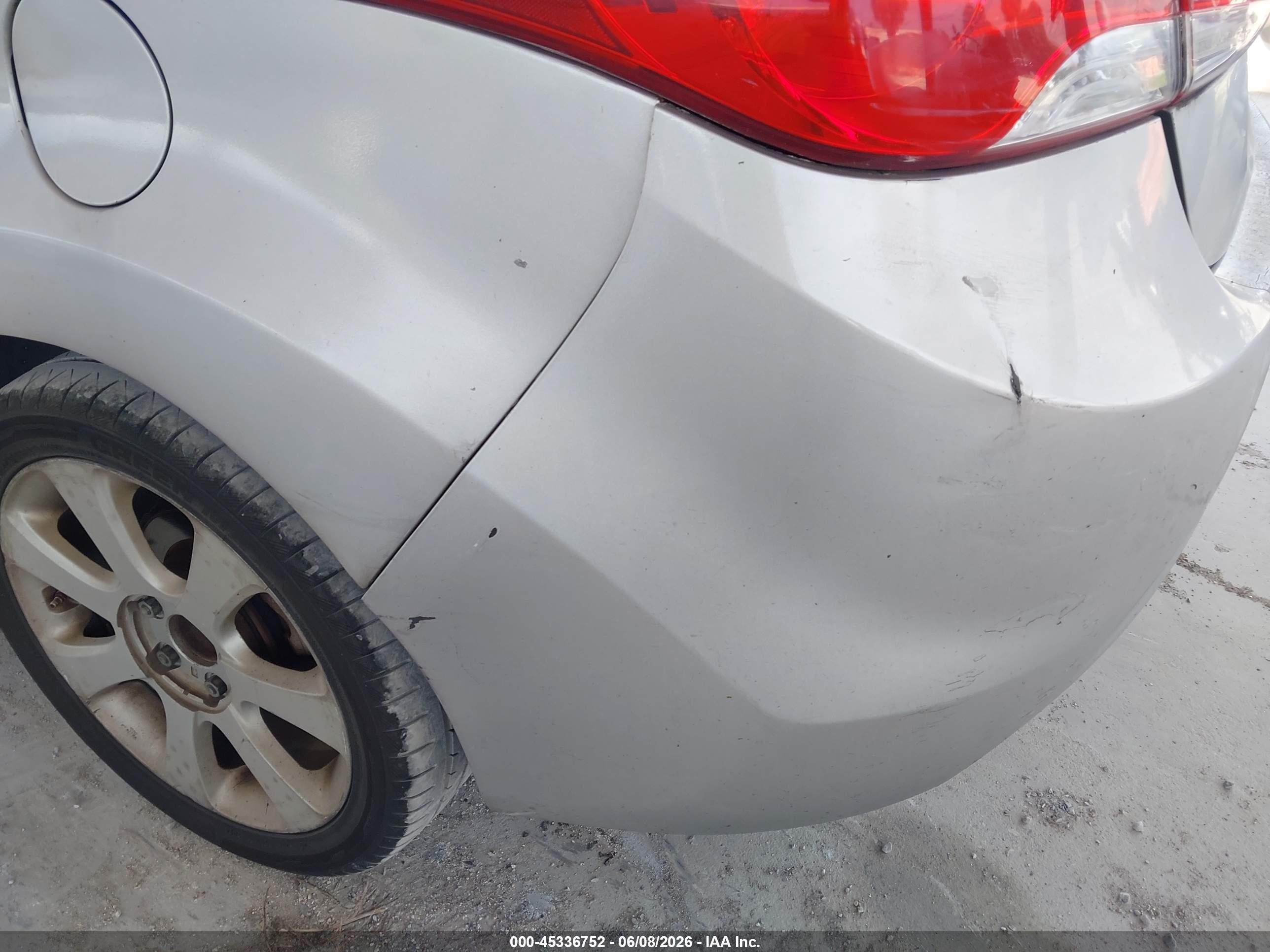 2012 Hyundai Elantra Limited (ulsan Plant) Silver vin: KMHDH4AE4CU313931