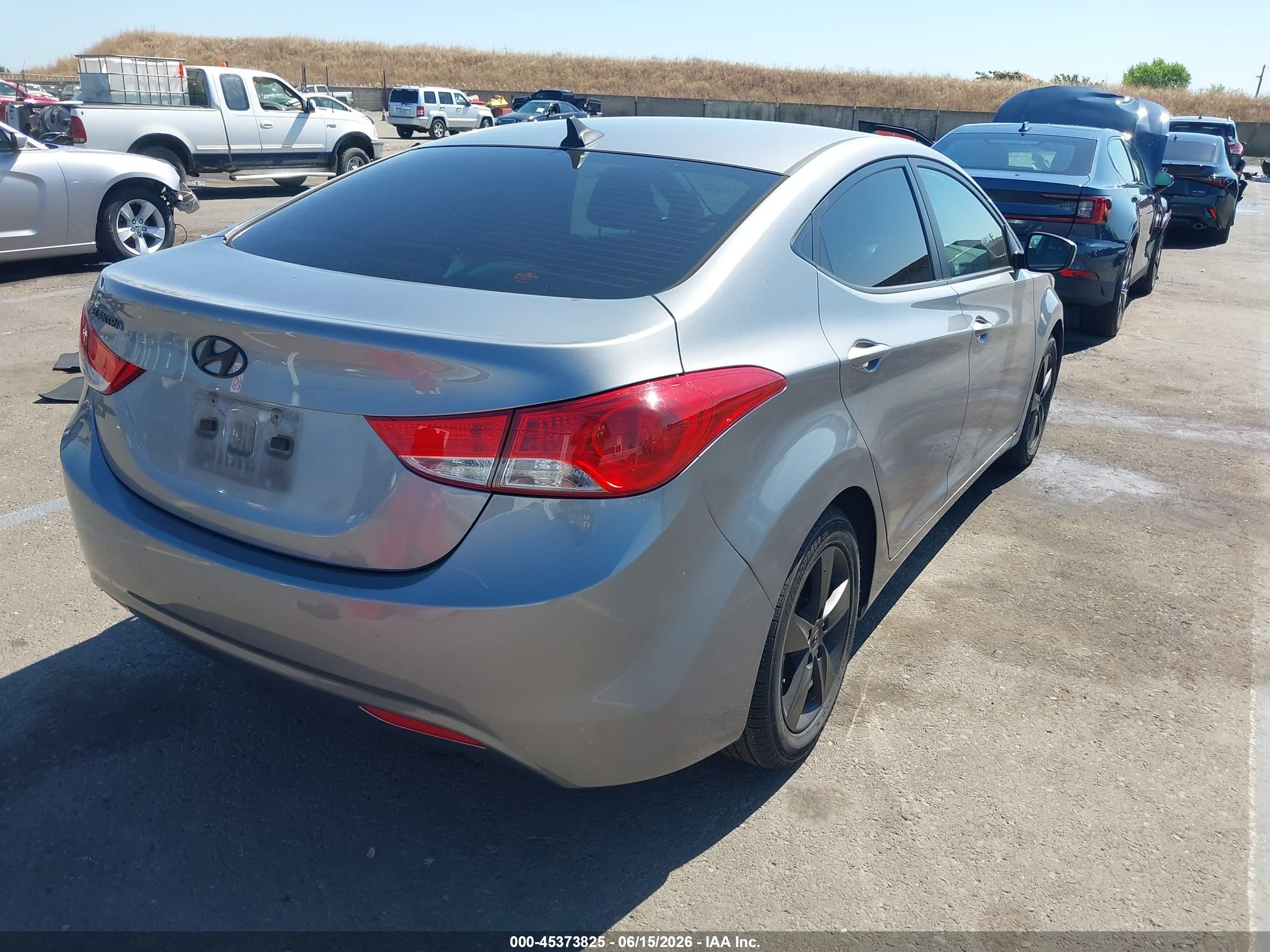 2012 Hyundai Elantra Gls (ulsan Plant) Серебряный vin: KMHDH4AE4CU362109