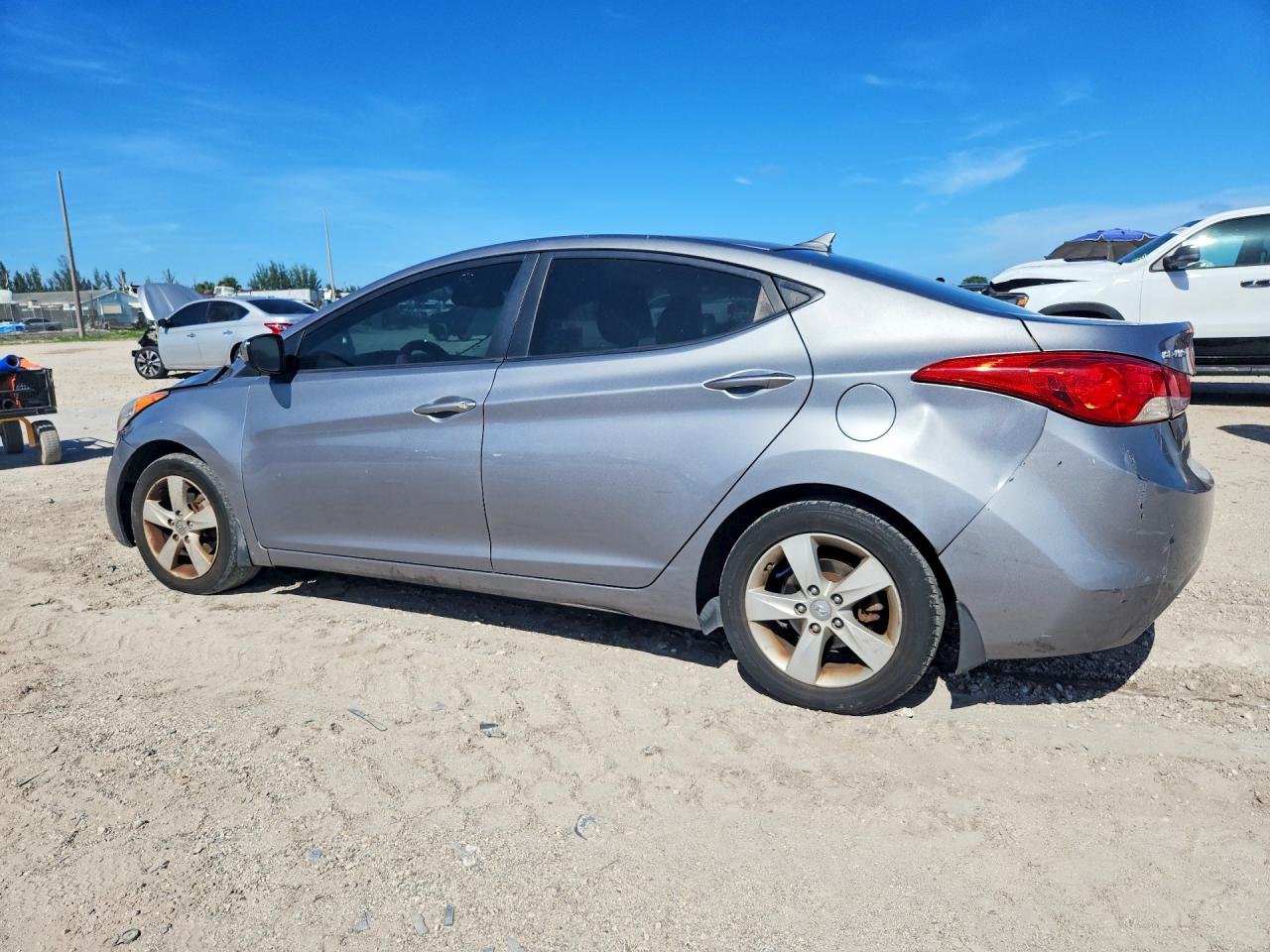 2012 Hyundai Elantra Gls Silver vin: KMHDH4AE4CU386586