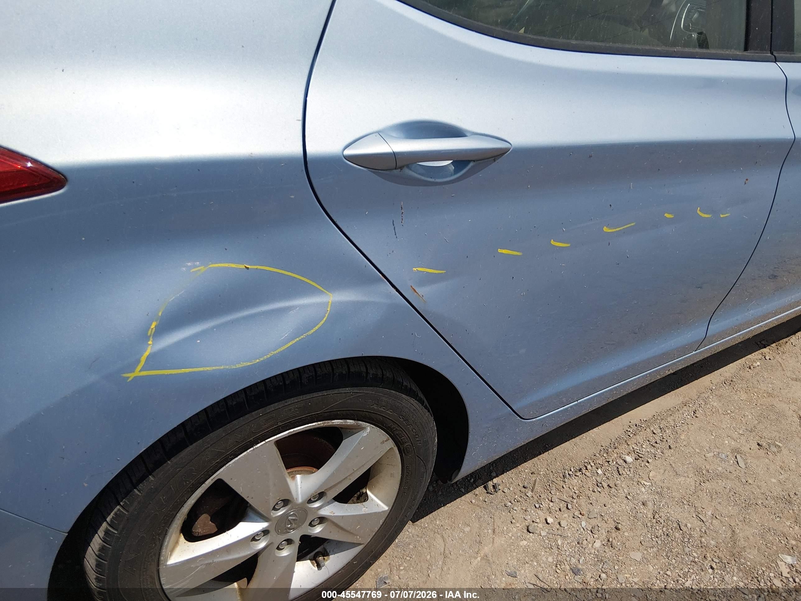 2013 Hyundai Elantra Gls Light Blue vin: KMHDH4AE4DU492411