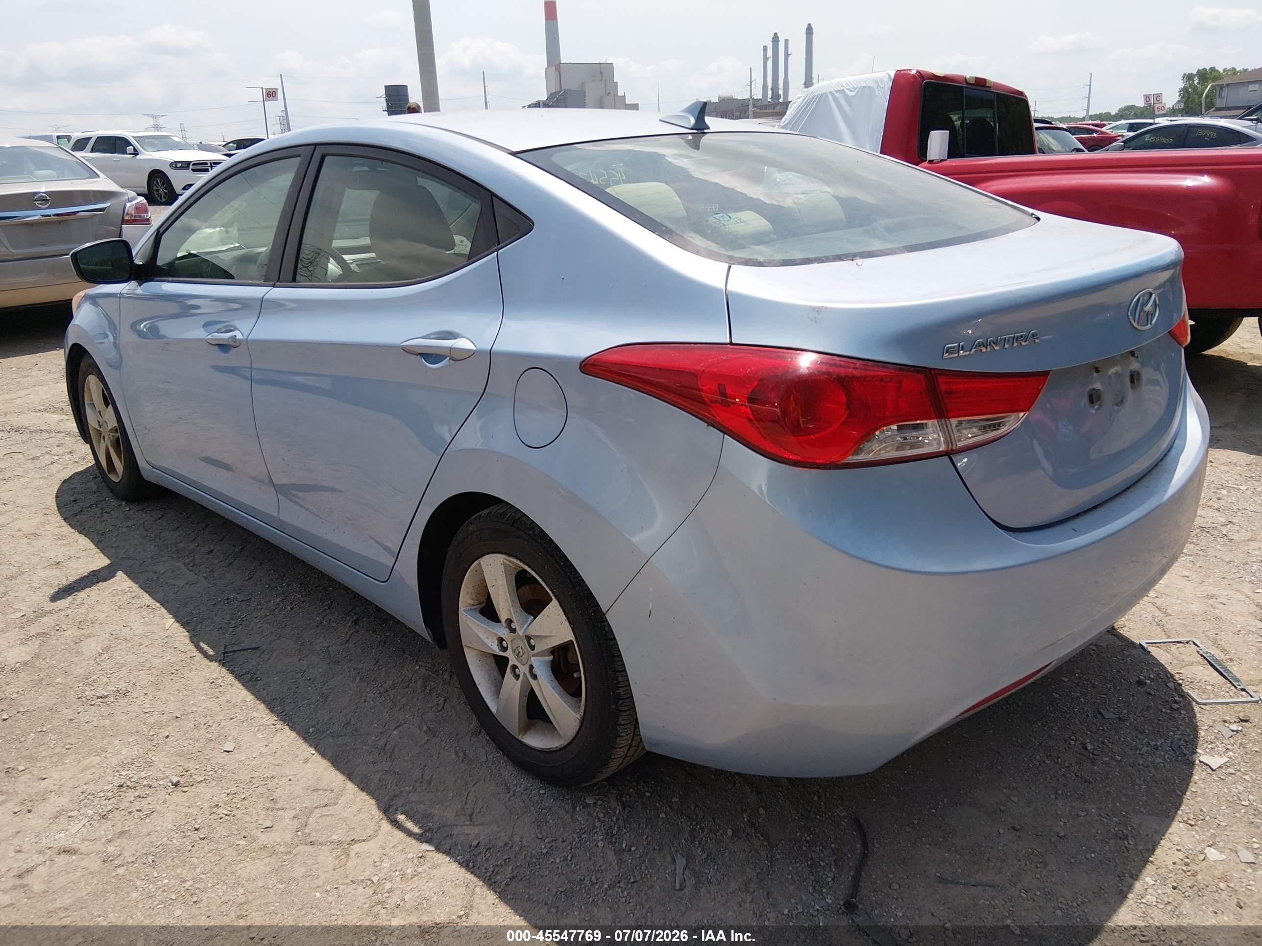 2013 Hyundai Elantra Gls Light Blue vin: KMHDH4AE4DU492411
