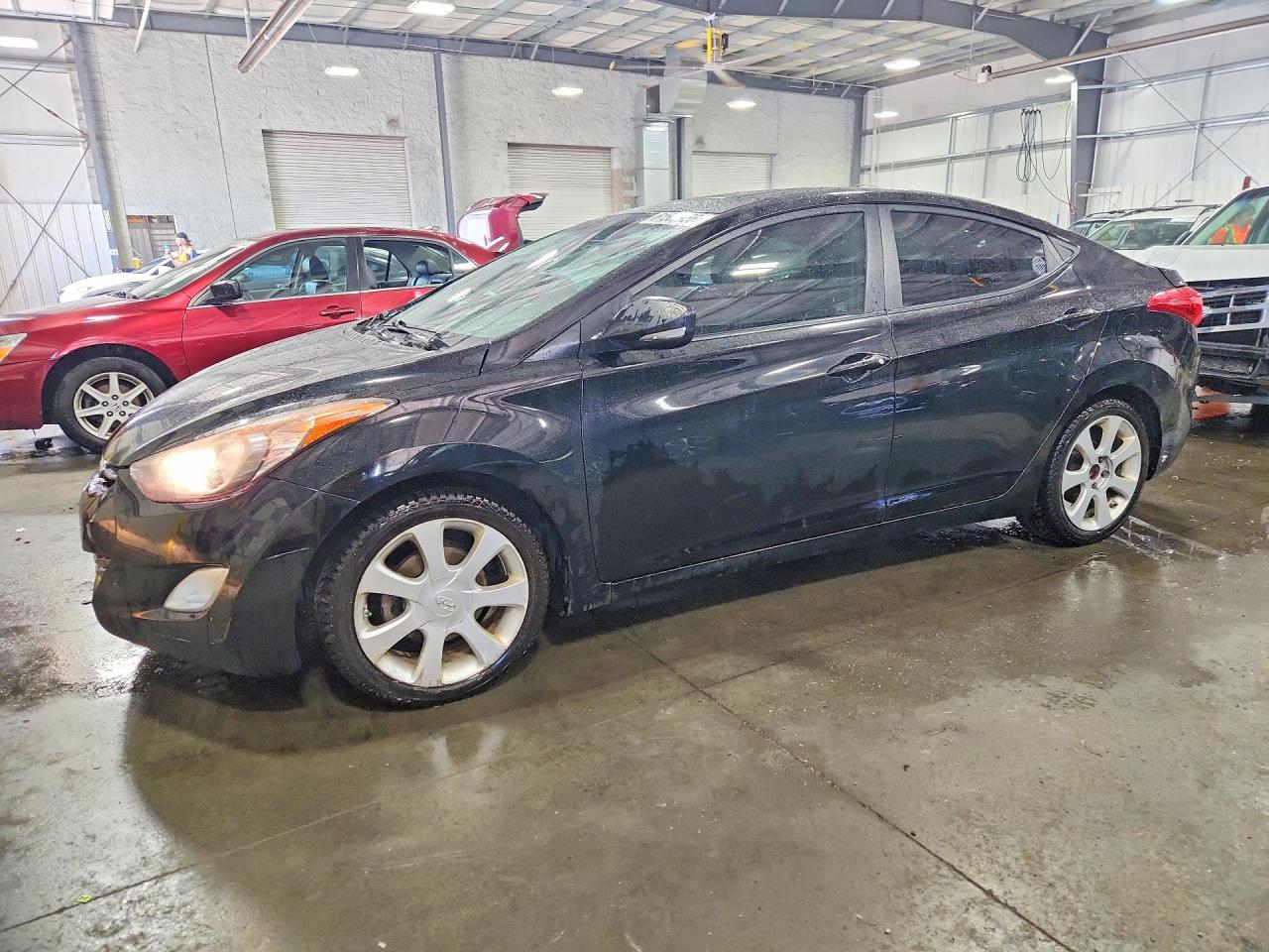 2013 Hyundai Elantra Limited Black vin: KMHDH4AE4DU506310