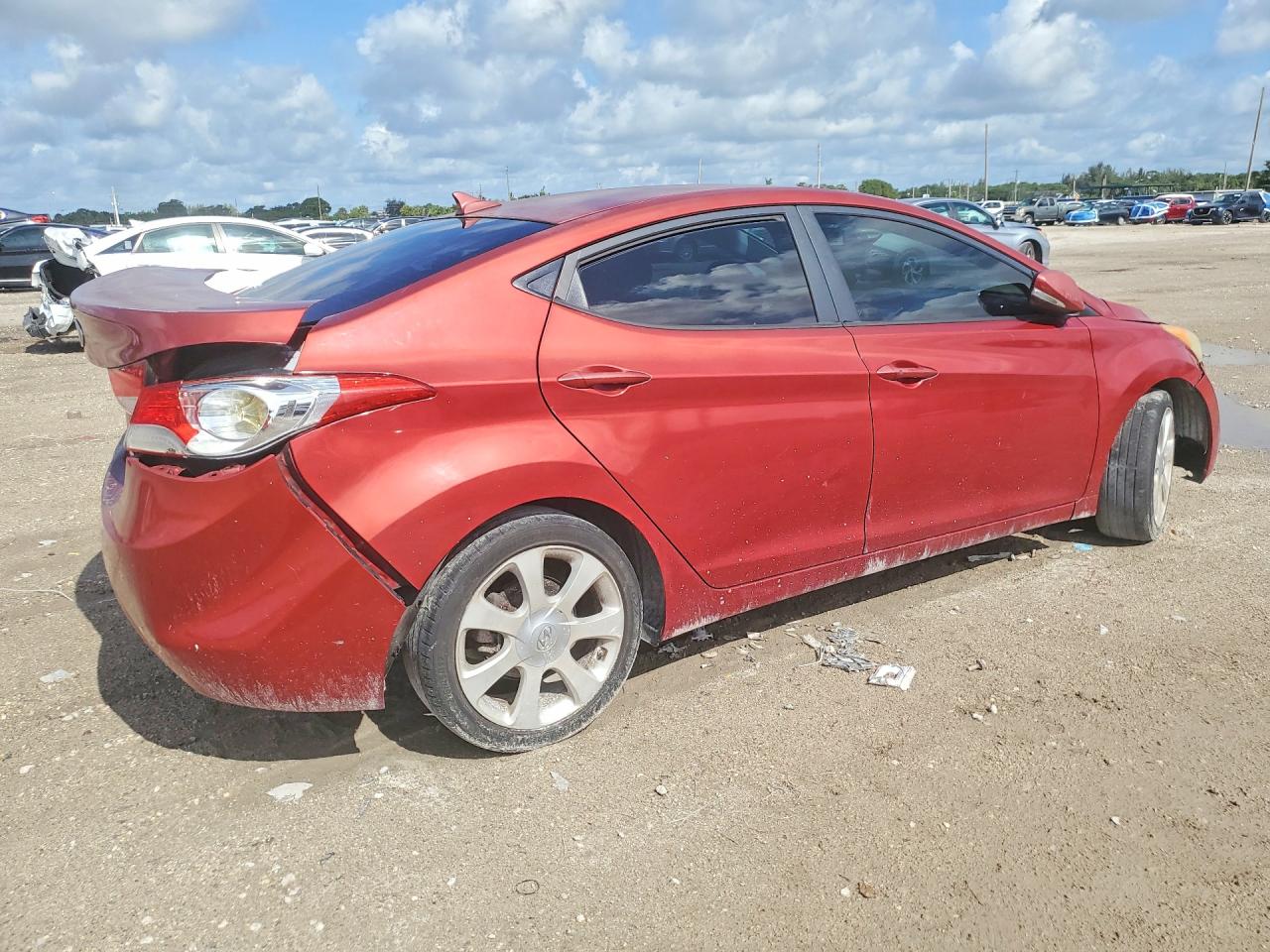 2013 Hyundai Elantra Limited Red vin: KMHDH4AE4DU507330