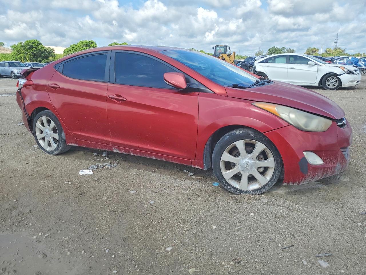2013 Hyundai Elantra Limited Red vin: KMHDH4AE4DU507330