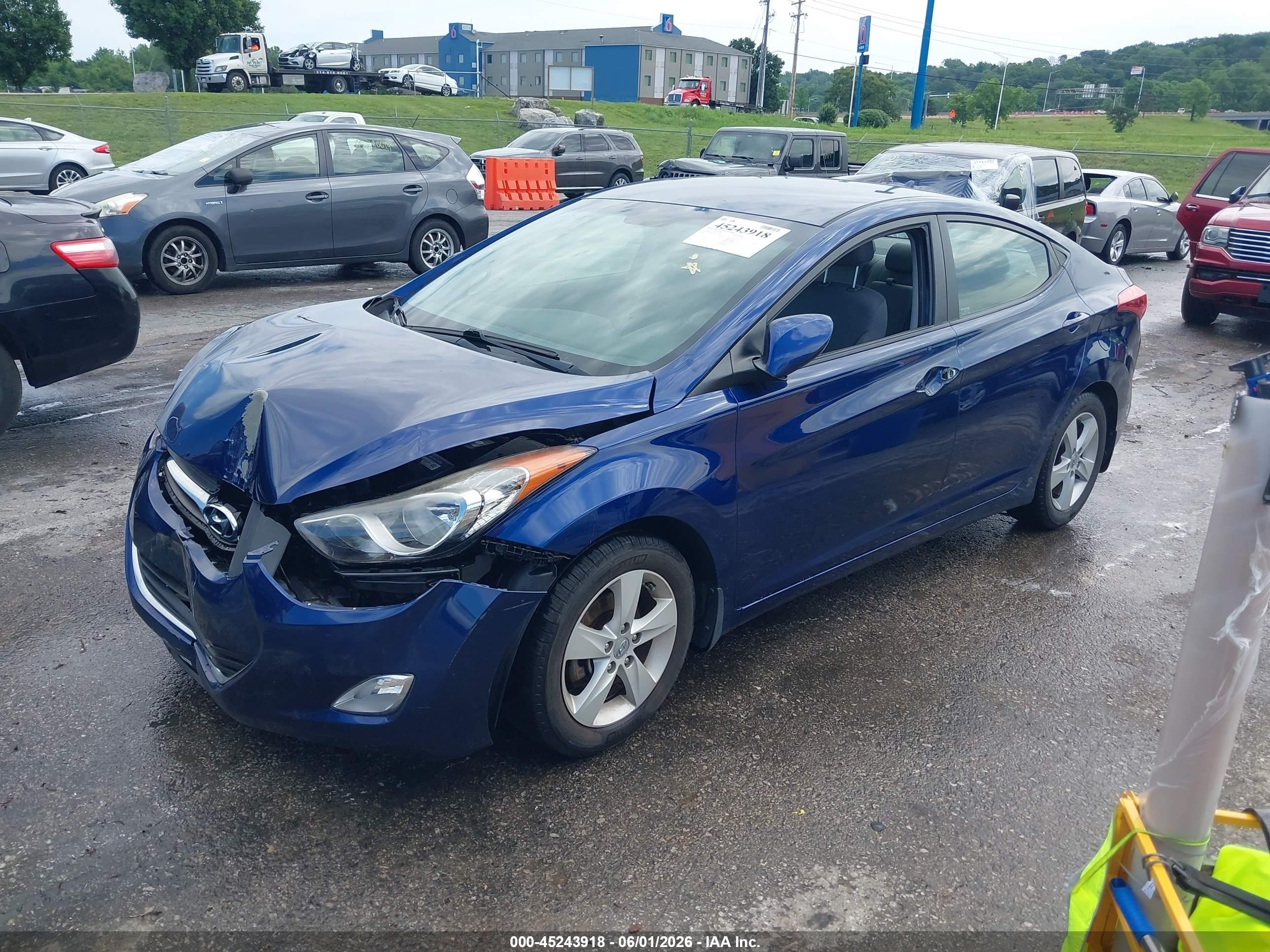 2013 Hyundai Elantra Gls Blue vin: KMHDH4AE4DU557452