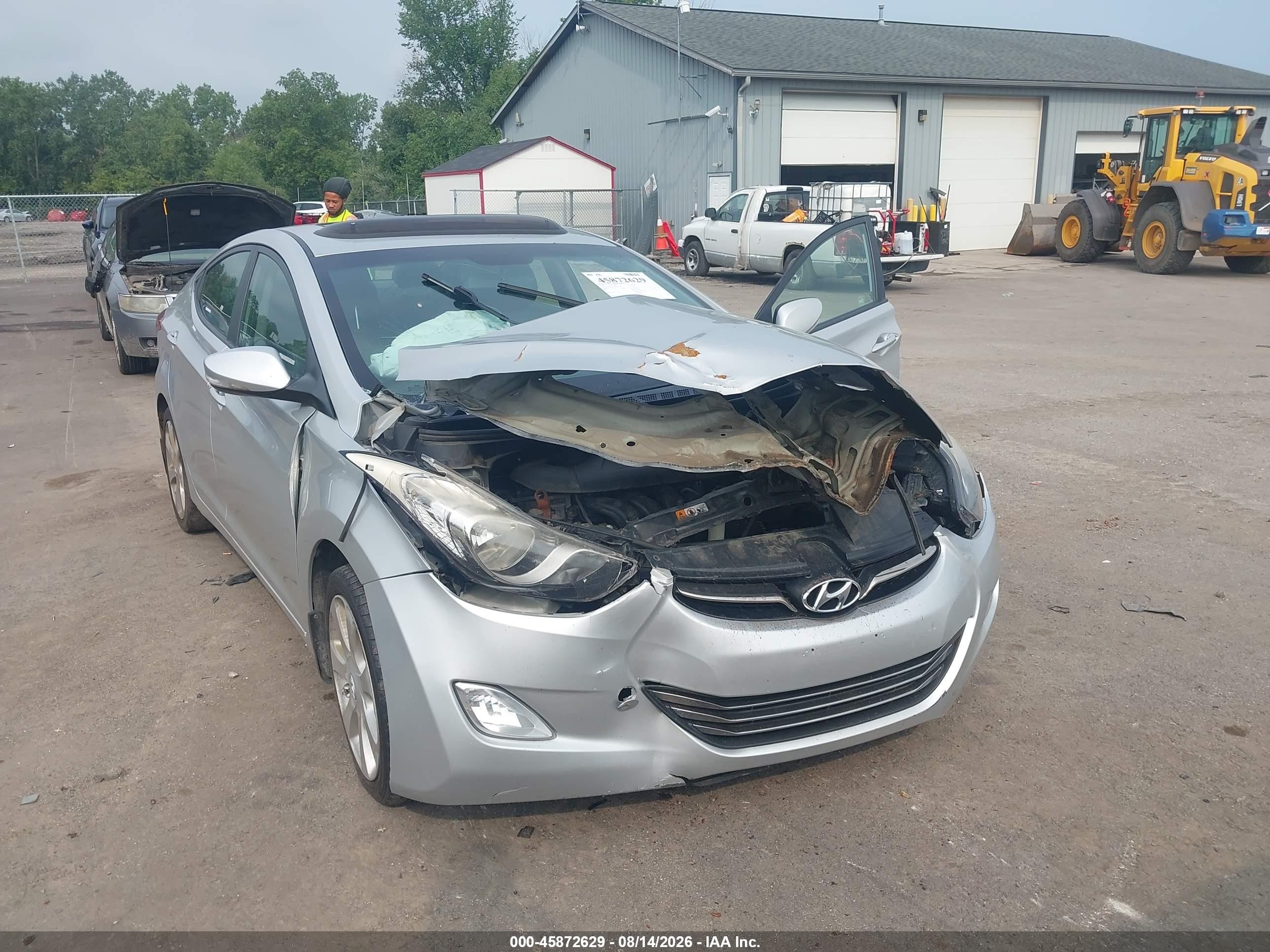 2013 Hyundai Elantra Limited Silver vin: KMHDH4AE4DU637558