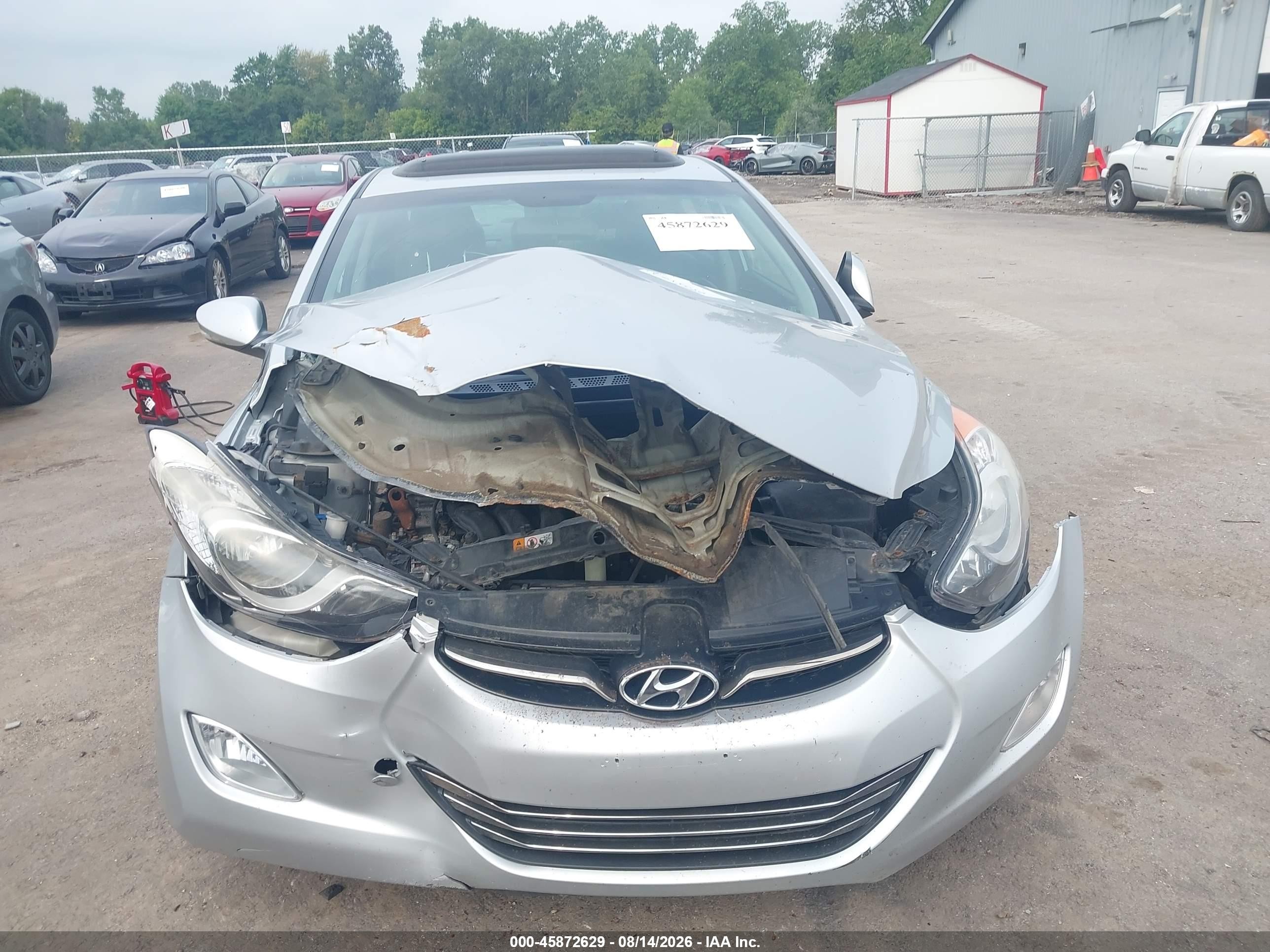 2013 Hyundai Elantra Limited Silver vin: KMHDH4AE4DU637558