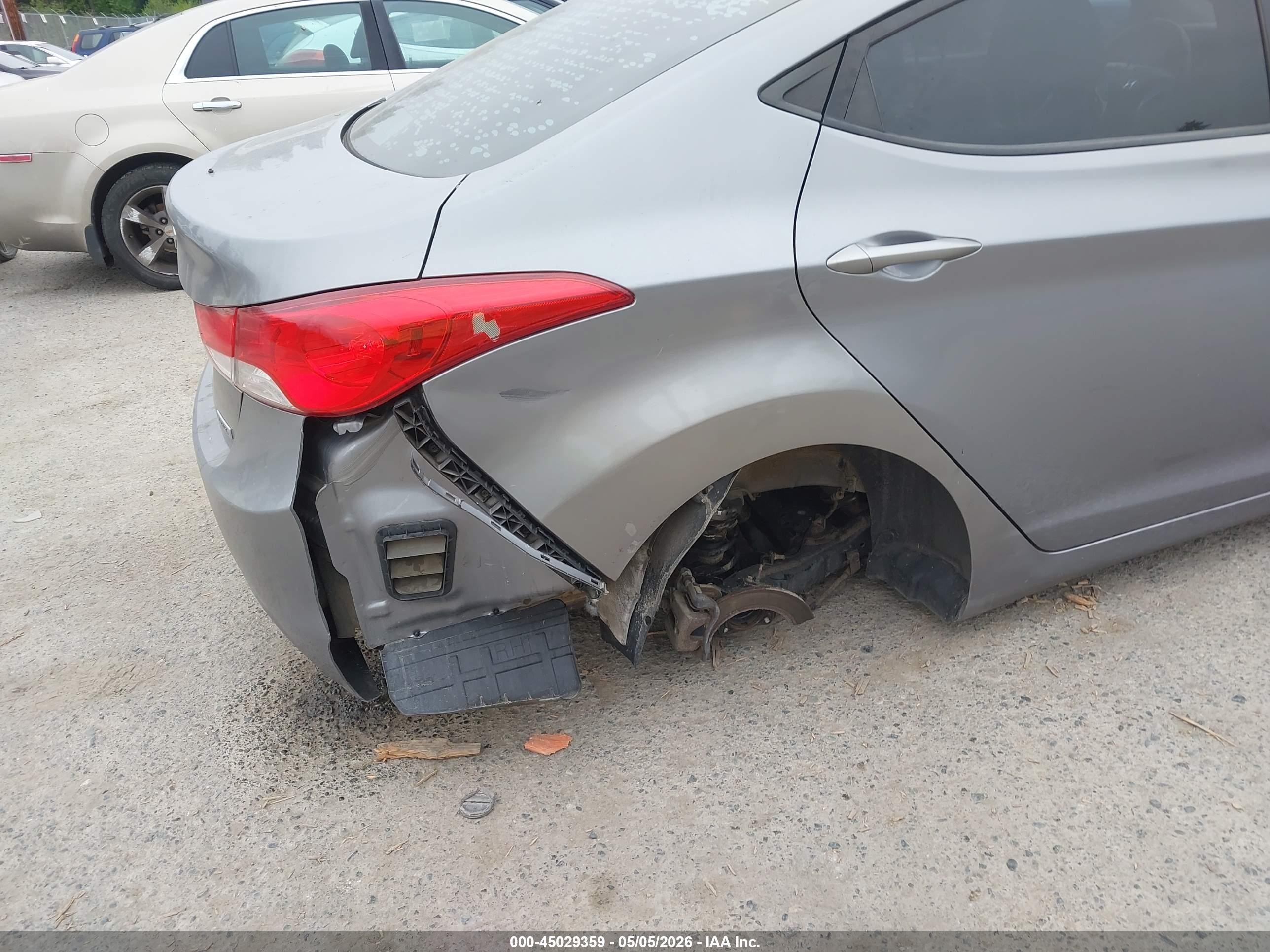 2013 Hyundai Elantra Limited Gray vin: KMHDH4AE4DU671094