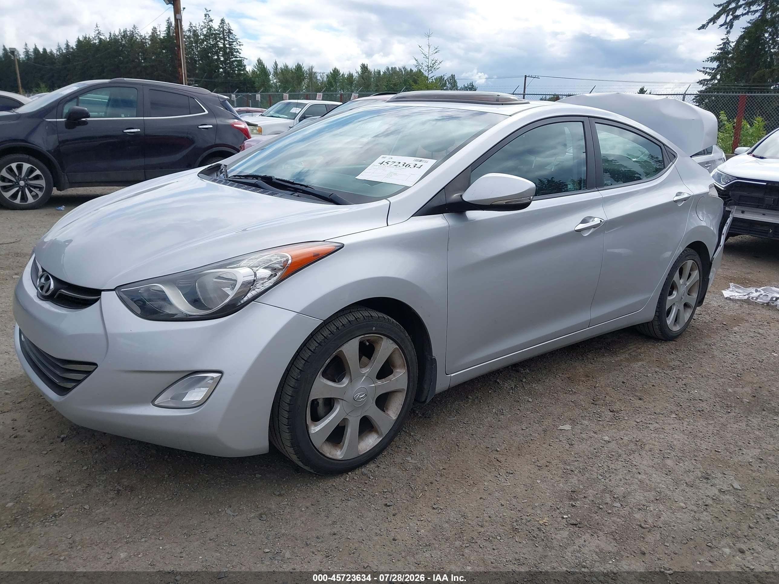 2013 Hyundai Elantra Limited Silver vin: KMHDH4AE4DU690809
