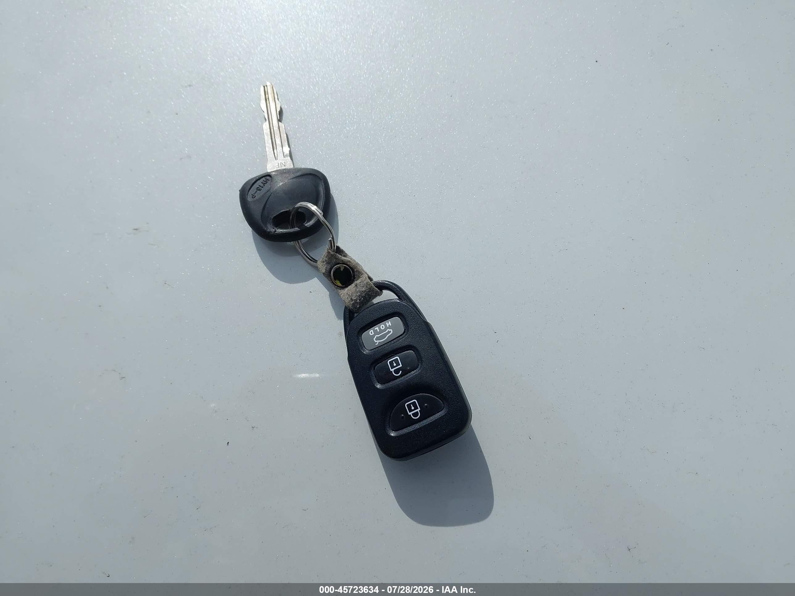 2013 Hyundai Elantra Limited Silver vin: KMHDH4AE4DU690809