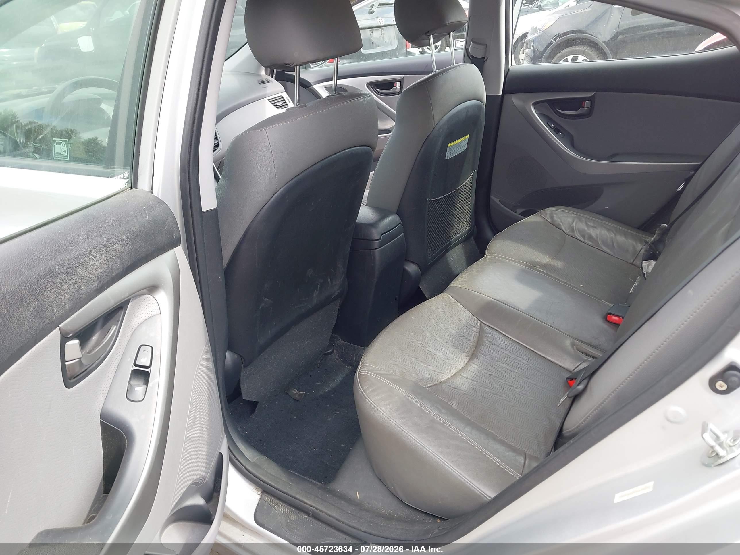 2013 Hyundai Elantra Limited Silver vin: KMHDH4AE4DU690809
