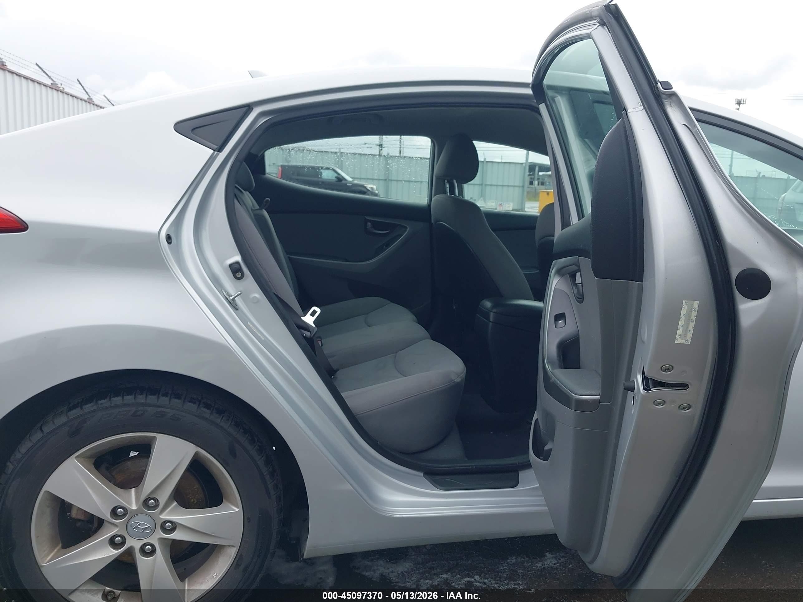 2013 Hyundai Elantra Gls Silver vin: KMHDH4AE4DU716454