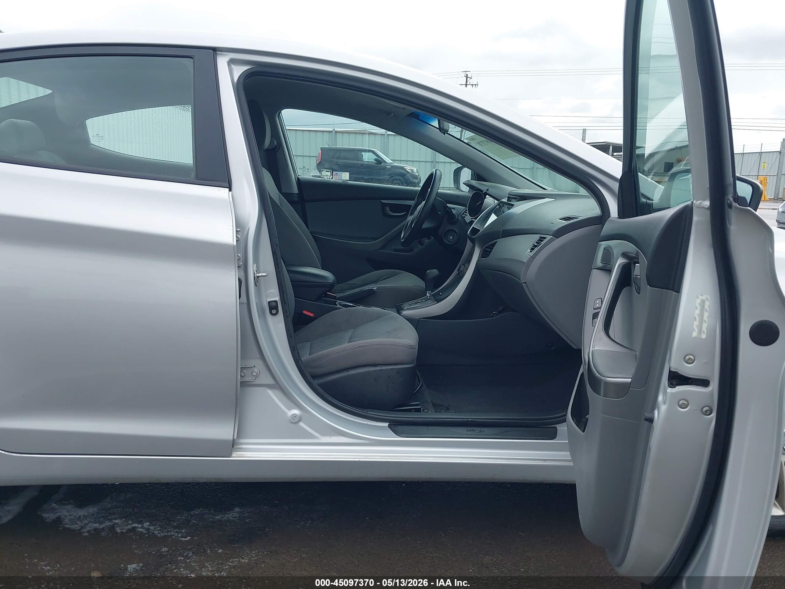 2013 Hyundai Elantra Gls Silver vin: KMHDH4AE4DU716454