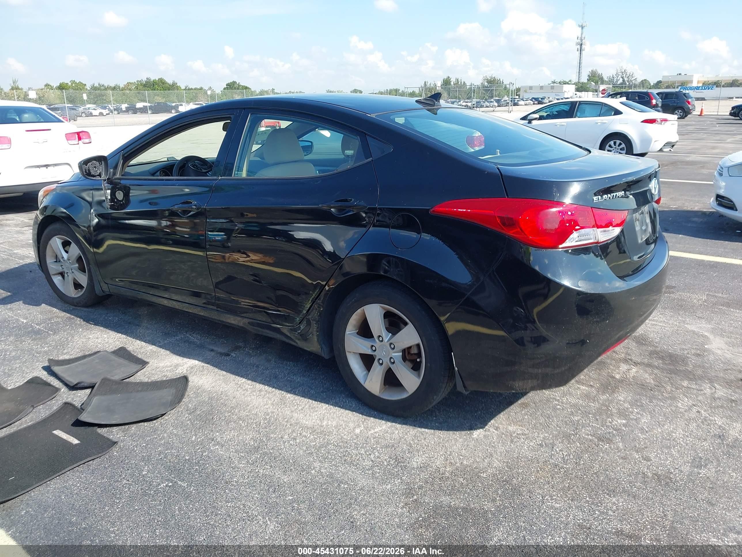 2013 Hyundai Elantra Gls Black vin: KMHDH4AE4DU738664