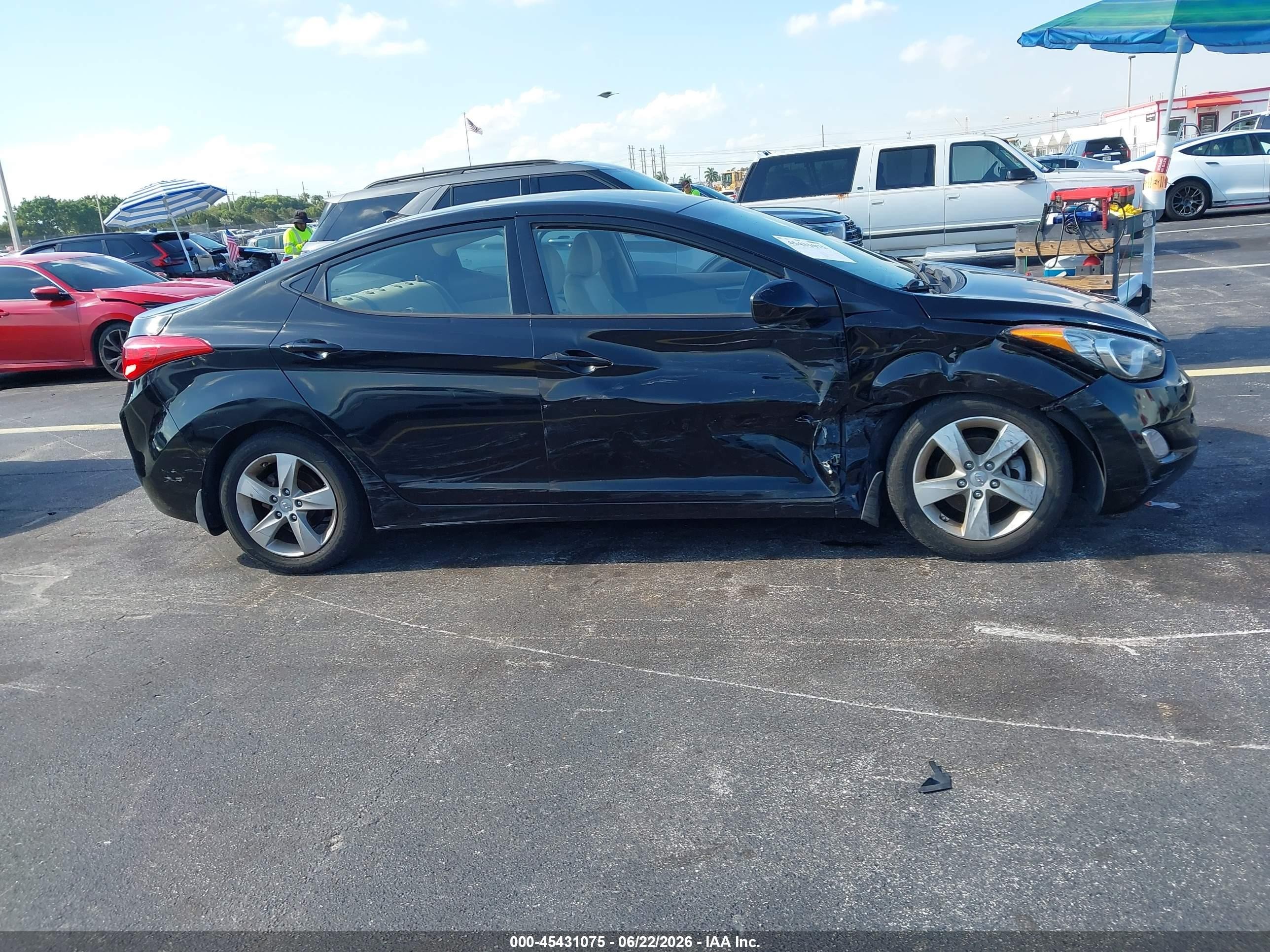 2013 Hyundai Elantra Gls Black vin: KMHDH4AE4DU738664