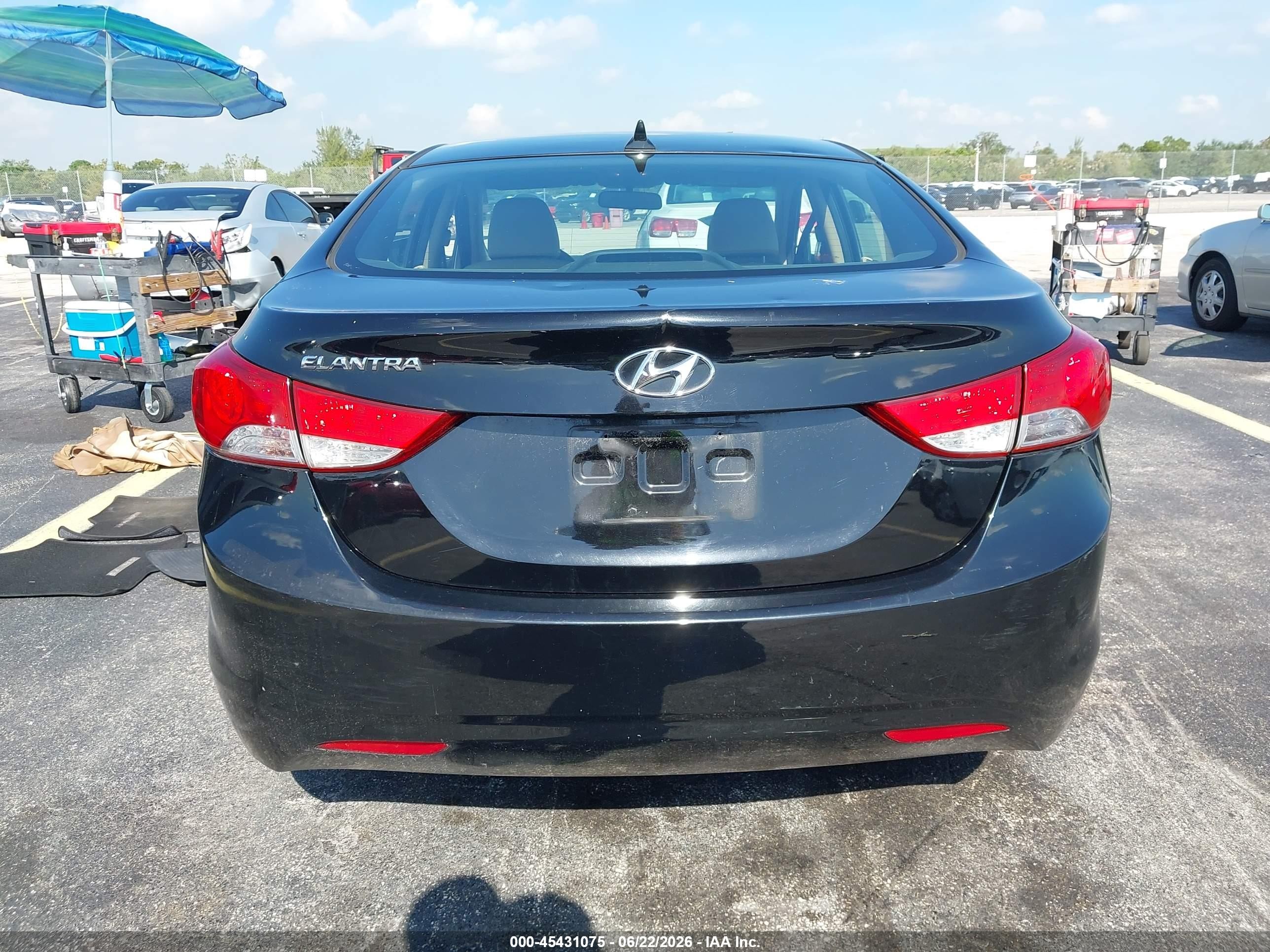 2013 Hyundai Elantra Gls Black vin: KMHDH4AE4DU738664