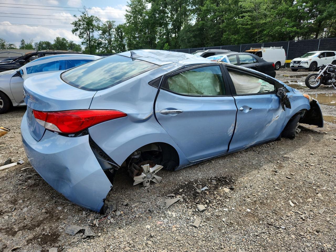 2013 Hyundai Elantra Gls Blue vin: KMHDH4AE4DU753231