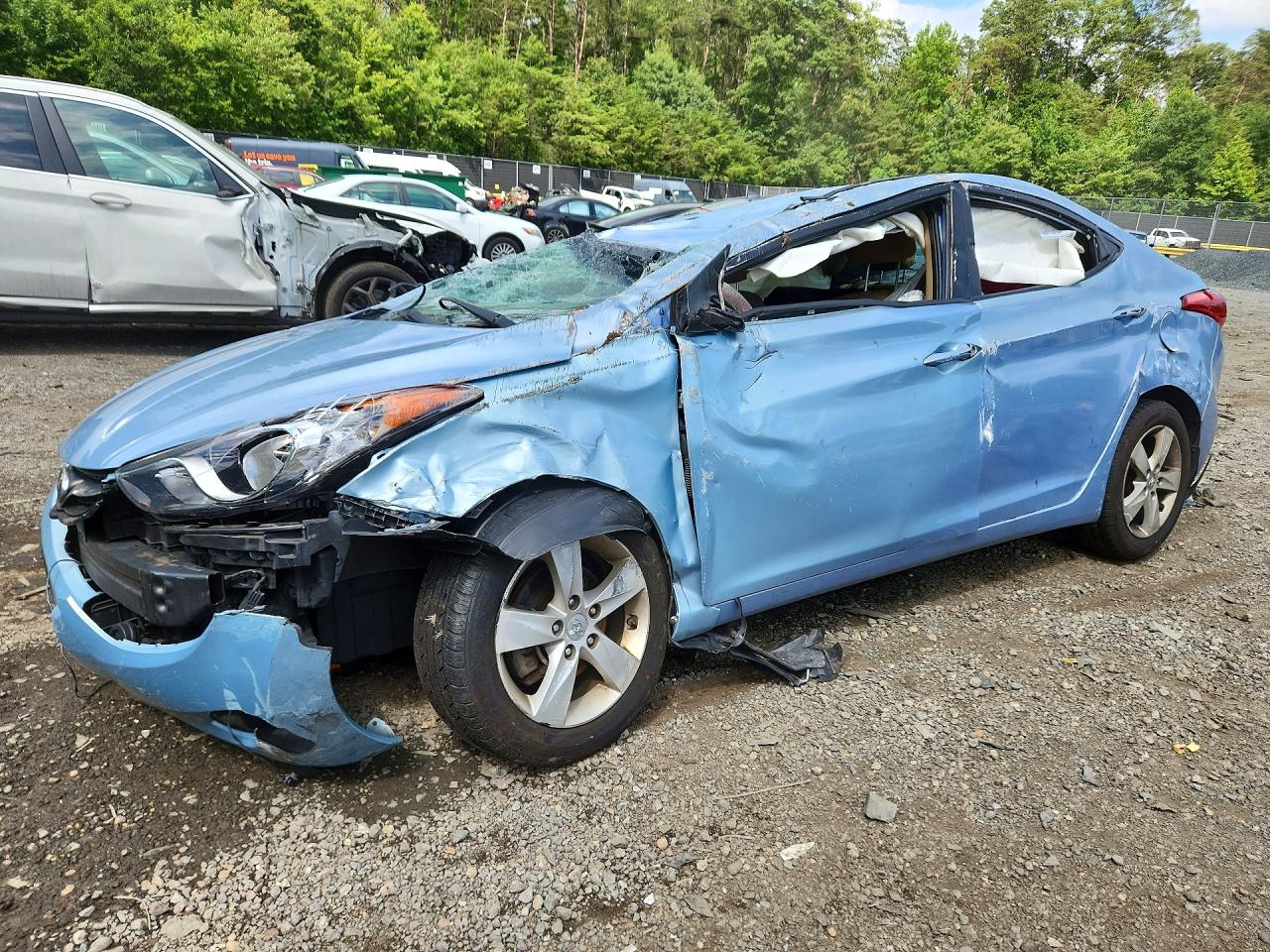2013 Hyundai Elantra Gls Blue vin: KMHDH4AE4DU753231