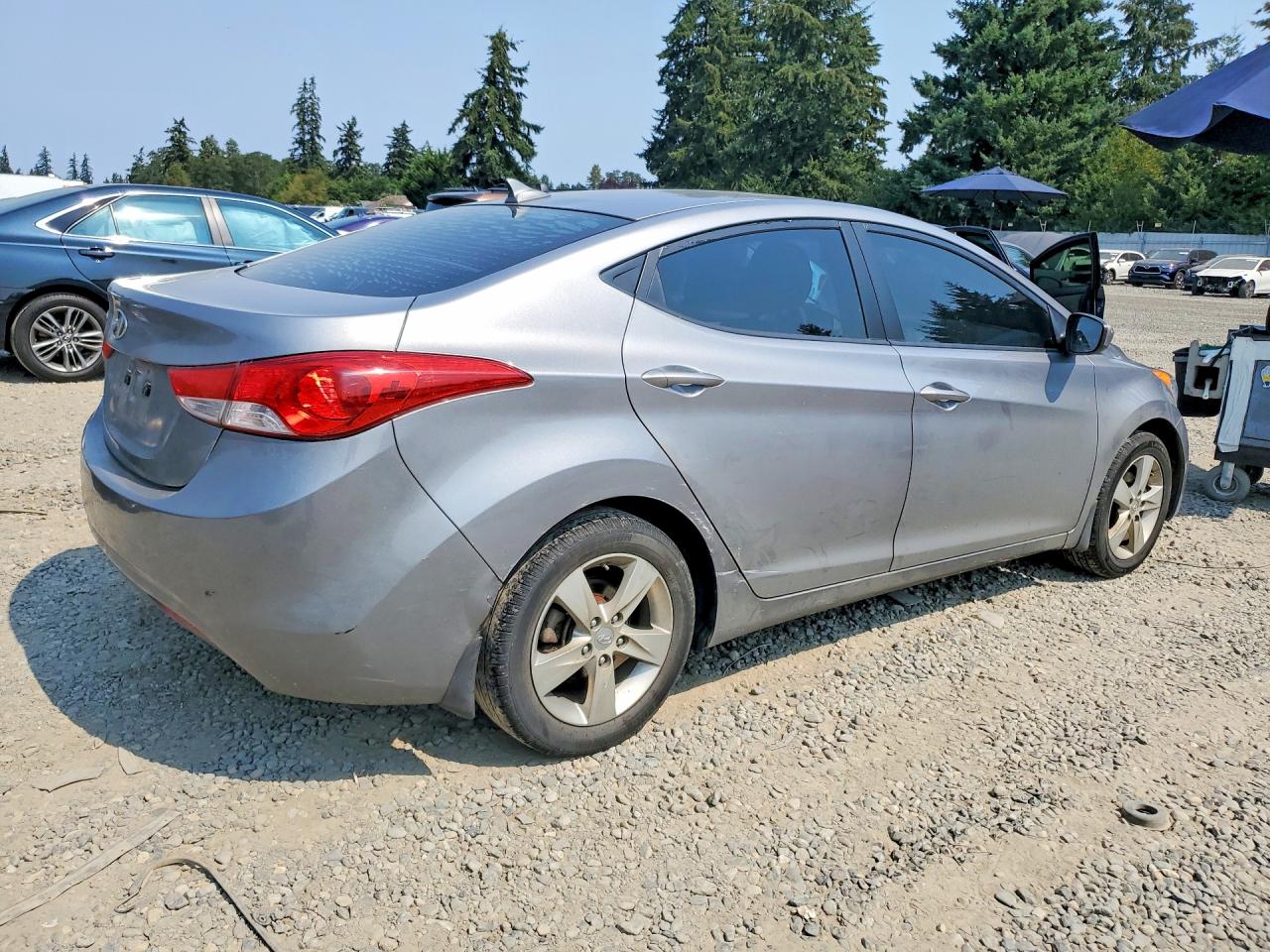 2013 Hyundai Elantra Gls Серый vin: KMHDH4AE4DU770854