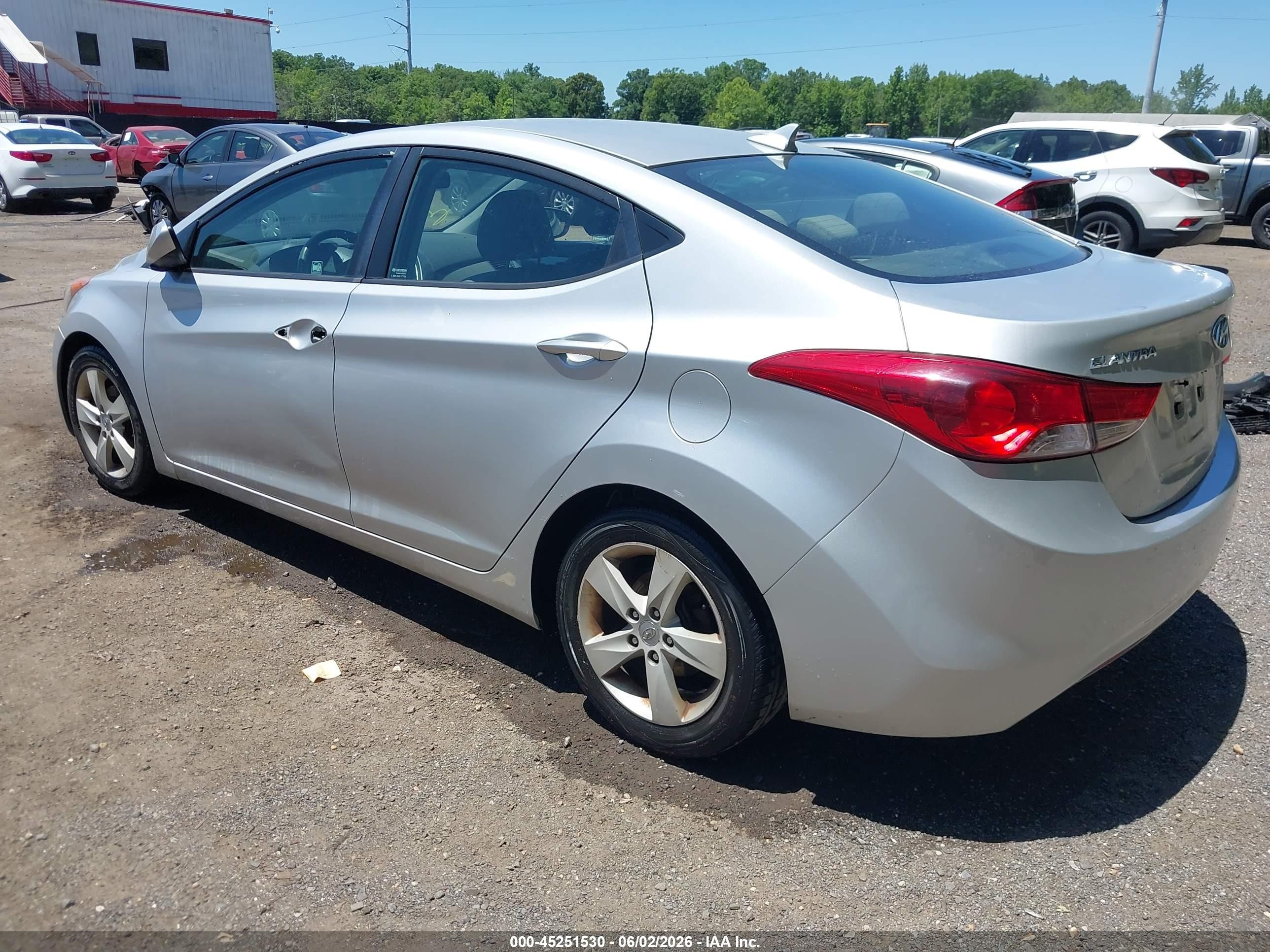 2013 Hyundai Elantra Gls Silver vin: KMHDH4AE4DU795852