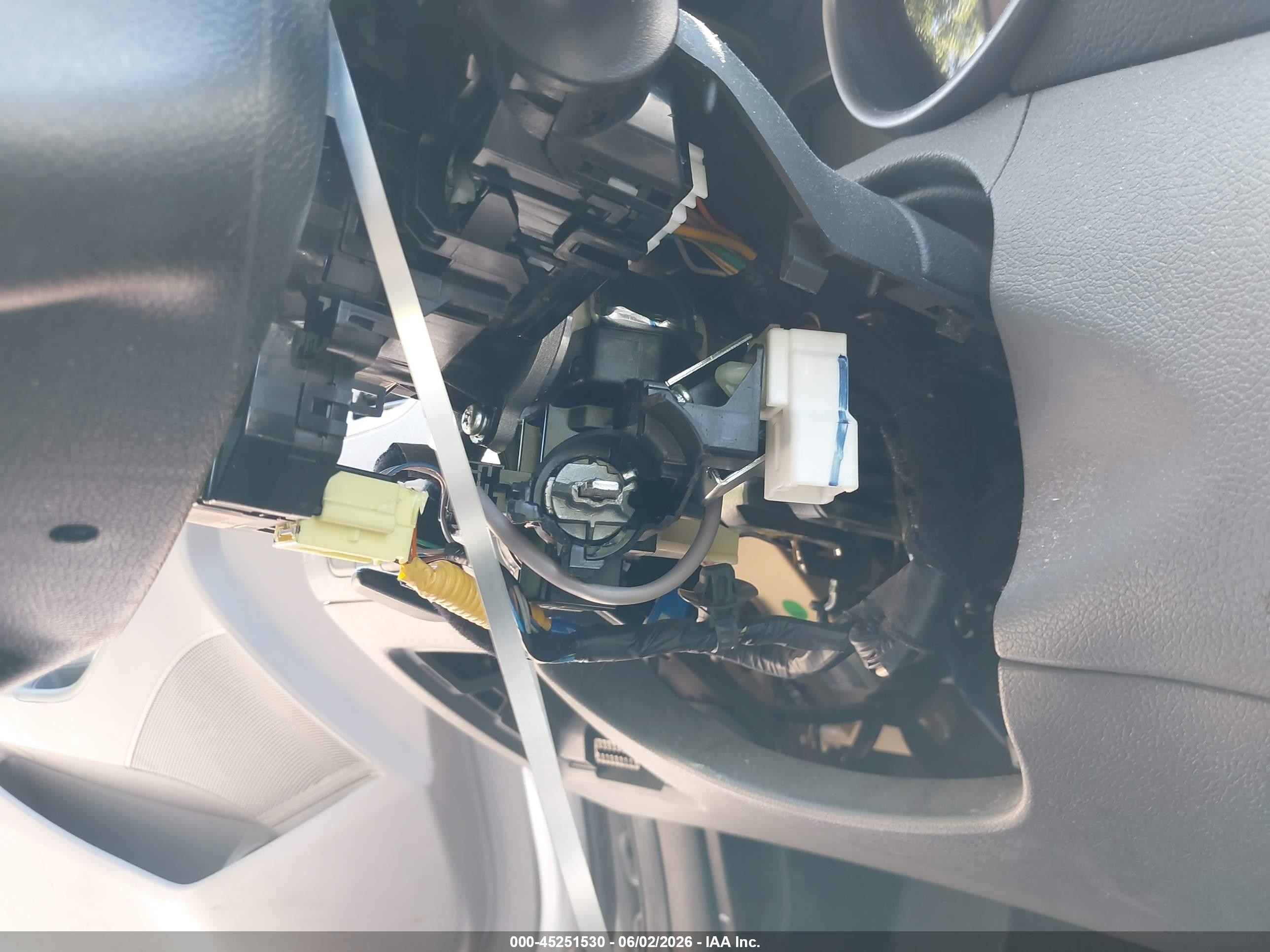2013 Hyundai Elantra Gls Silver vin: KMHDH4AE4DU795852