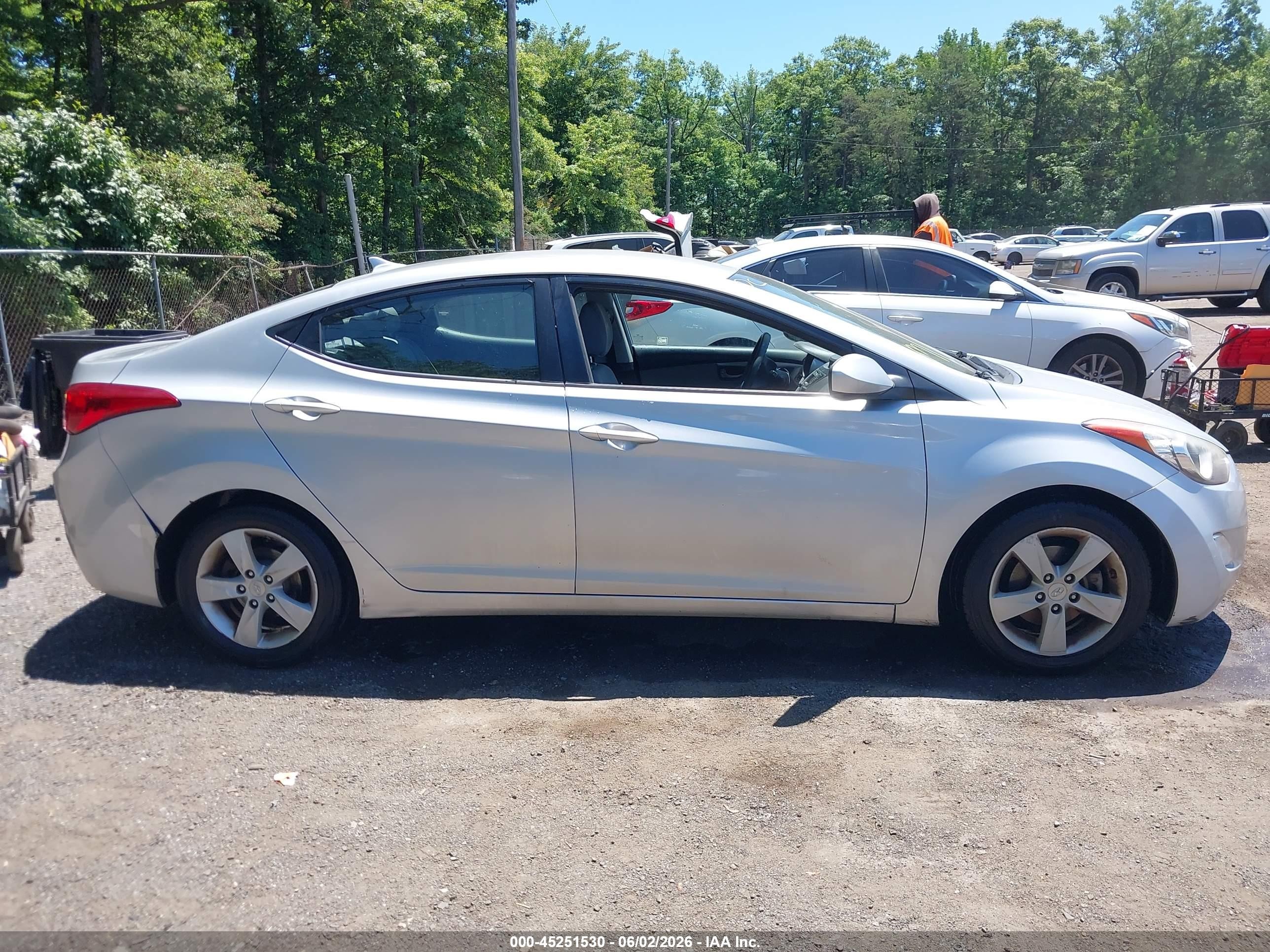 2013 Hyundai Elantra Gls Silver vin: KMHDH4AE4DU795852