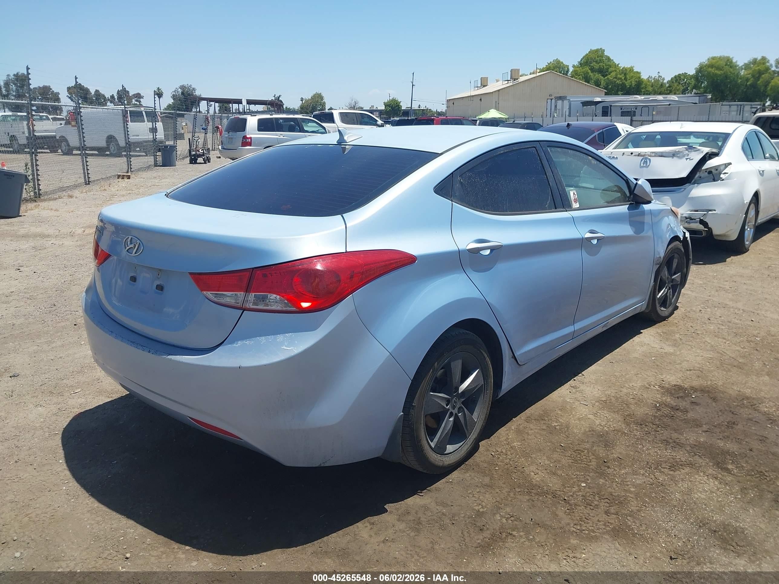 2013 Hyundai Elantra Gls Light Blue vin: KMHDH4AE4DU806736