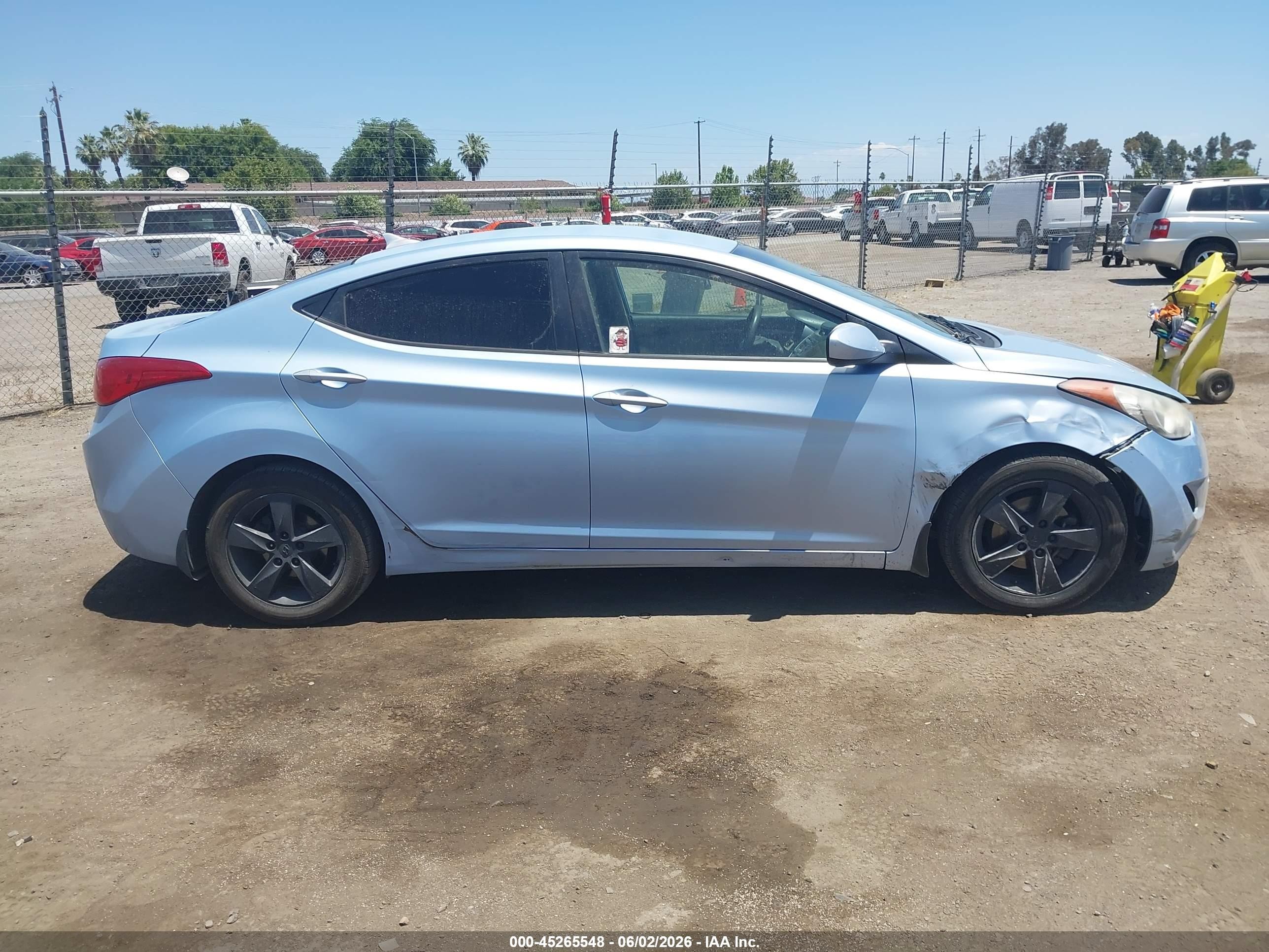2013 Hyundai Elantra Gls Light Blue vin: KMHDH4AE4DU806736
