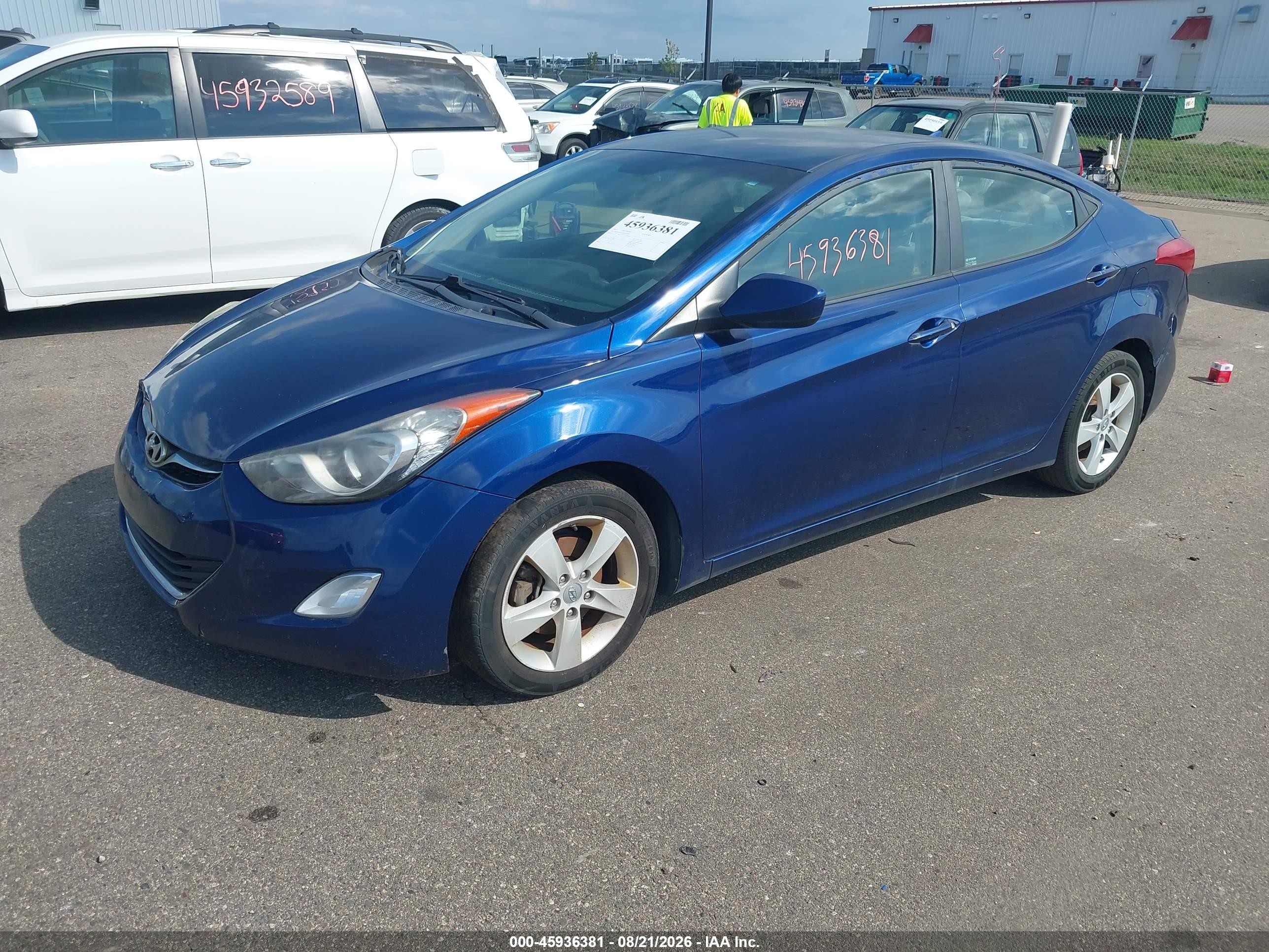 2013 Hyundai Elantra Gls Blue vin: KMHDH4AE4DU877497
