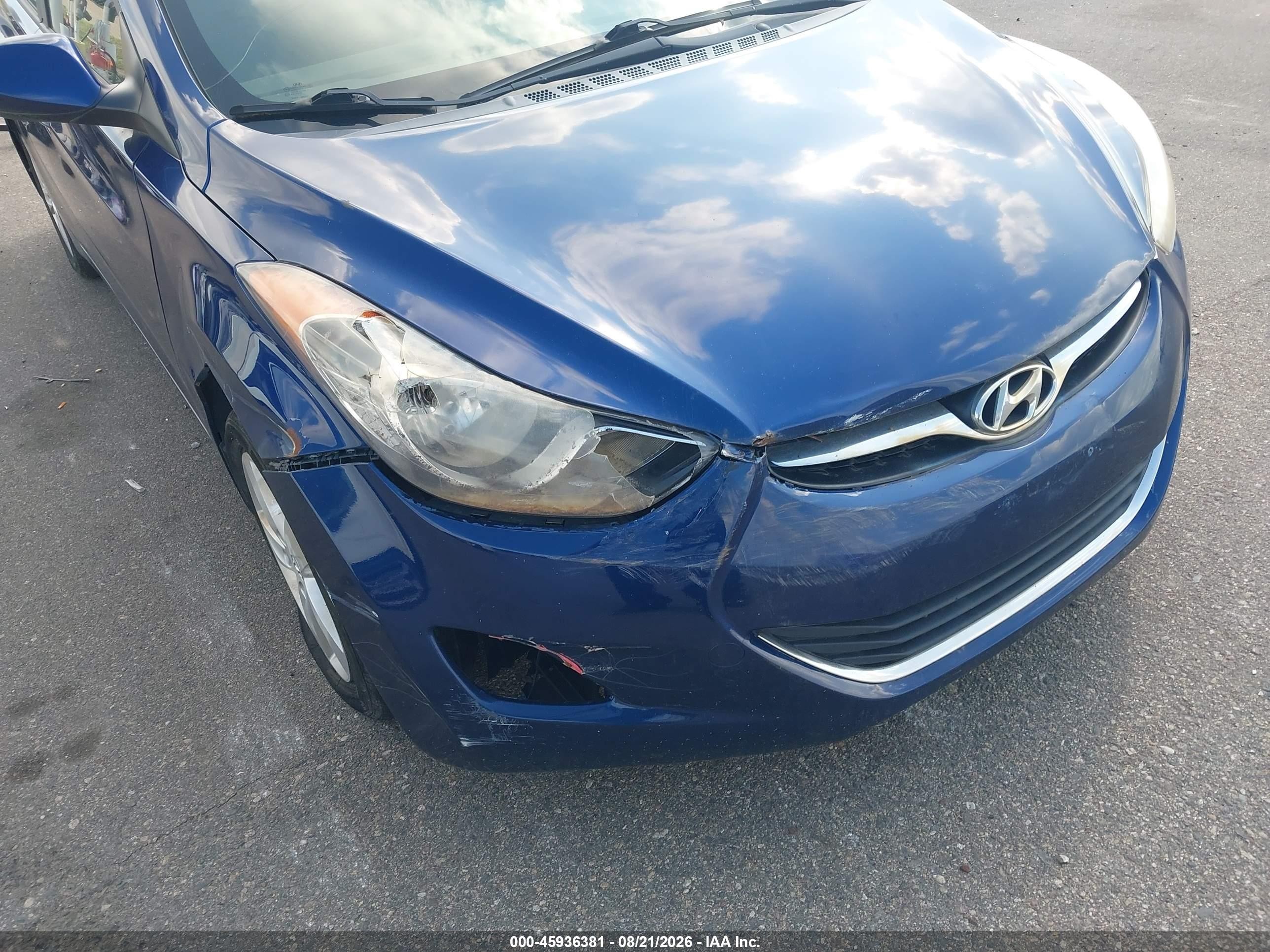 2013 Hyundai Elantra Gls Blue vin: KMHDH4AE4DU877497
