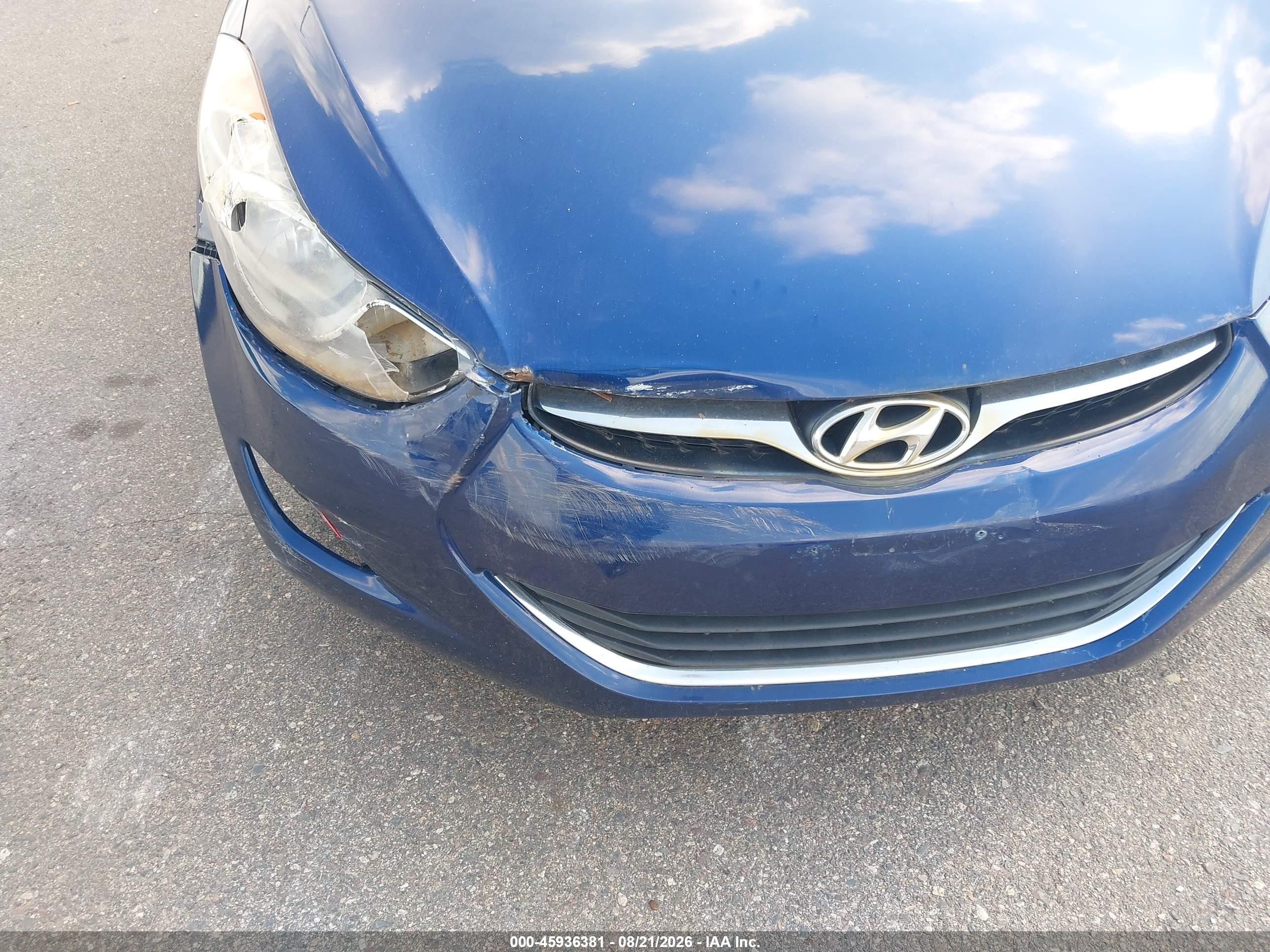 2013 Hyundai Elantra Gls Blue vin: KMHDH4AE4DU877497