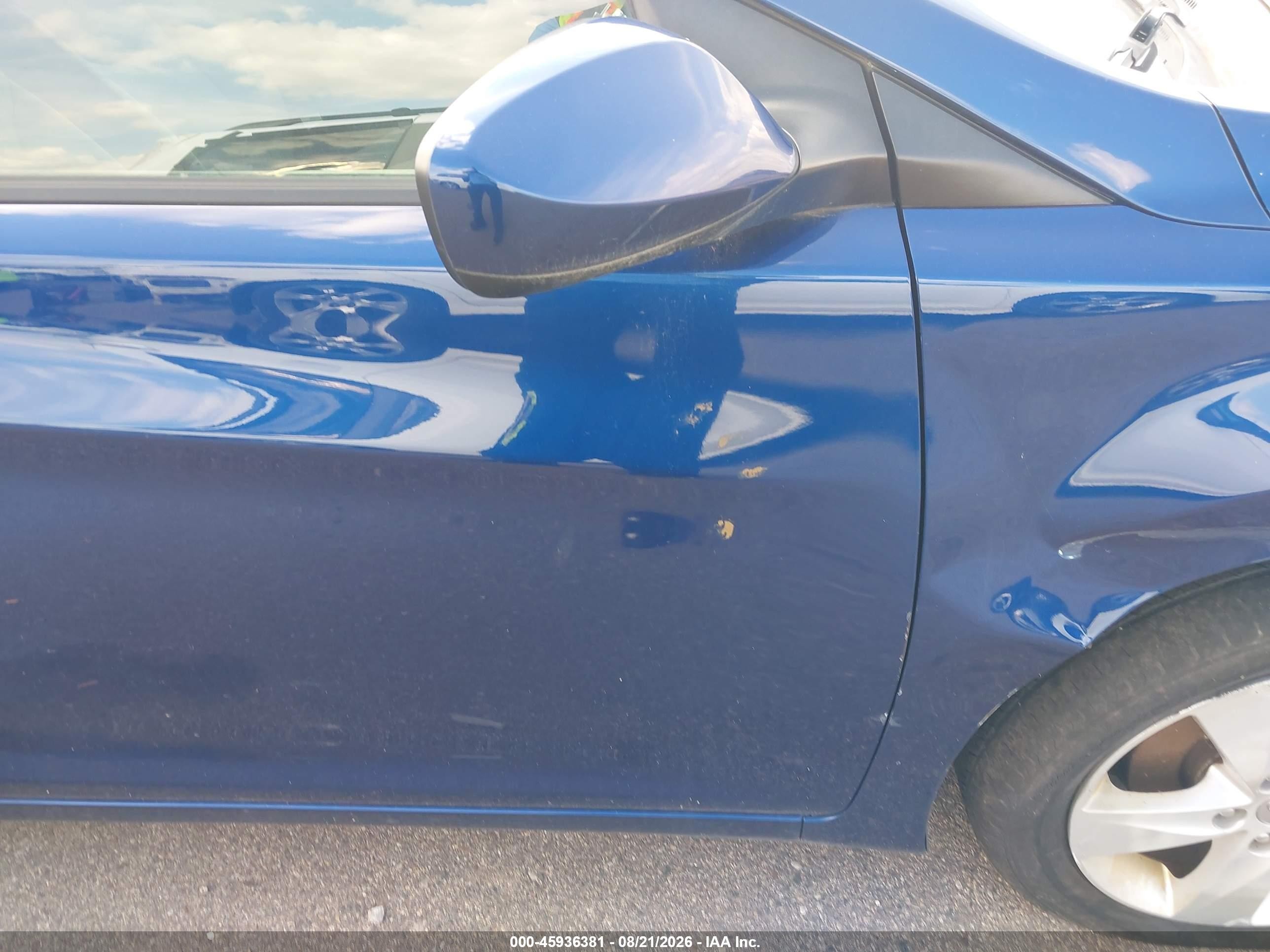 2013 Hyundai Elantra Gls Blue vin: KMHDH4AE4DU877497