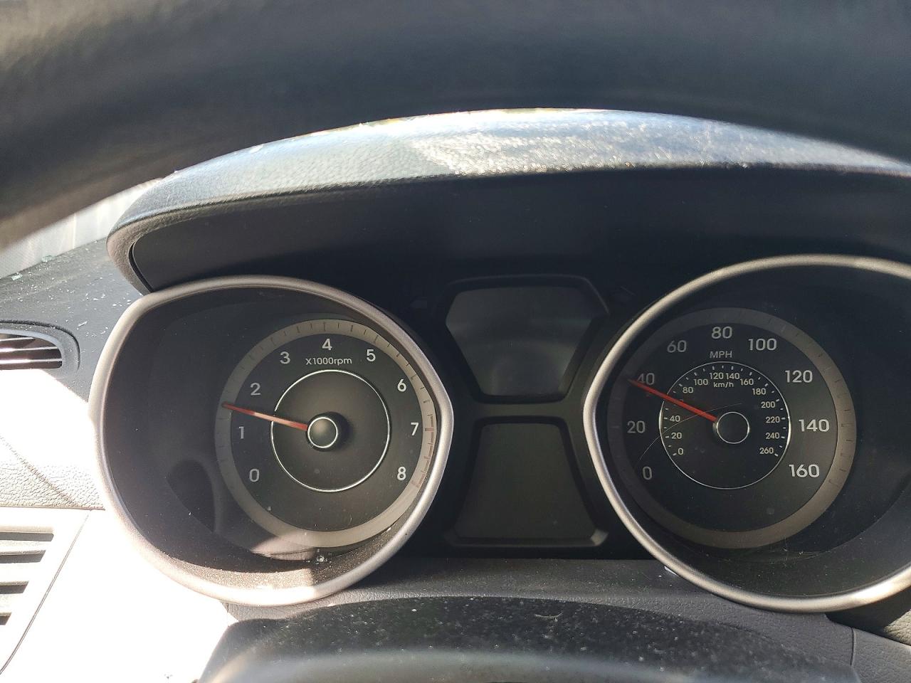 2013 Hyundai Elantra Gls Серебряный vin: KMHDH4AE4DU883039
