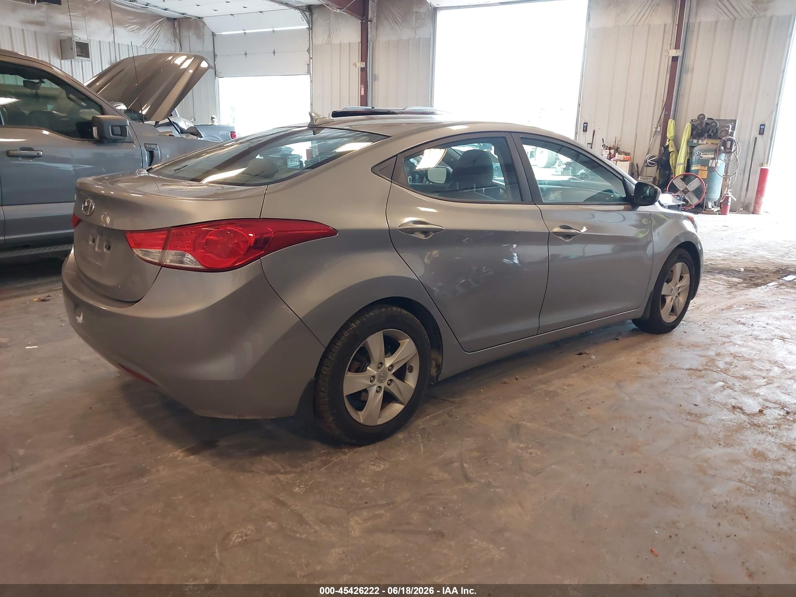 2013 Hyundai Elantra Gls Silver vin: KMHDH4AE4DU889956