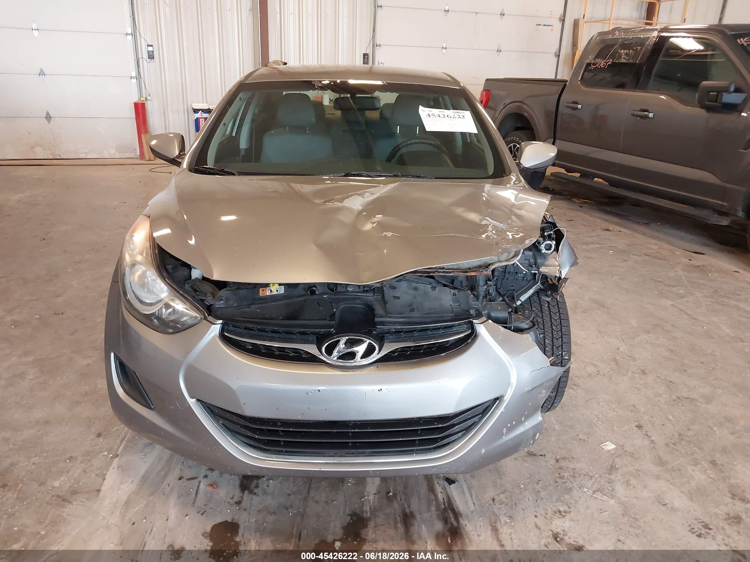 2013 Hyundai Elantra Gls Silver vin: KMHDH4AE4DU889956