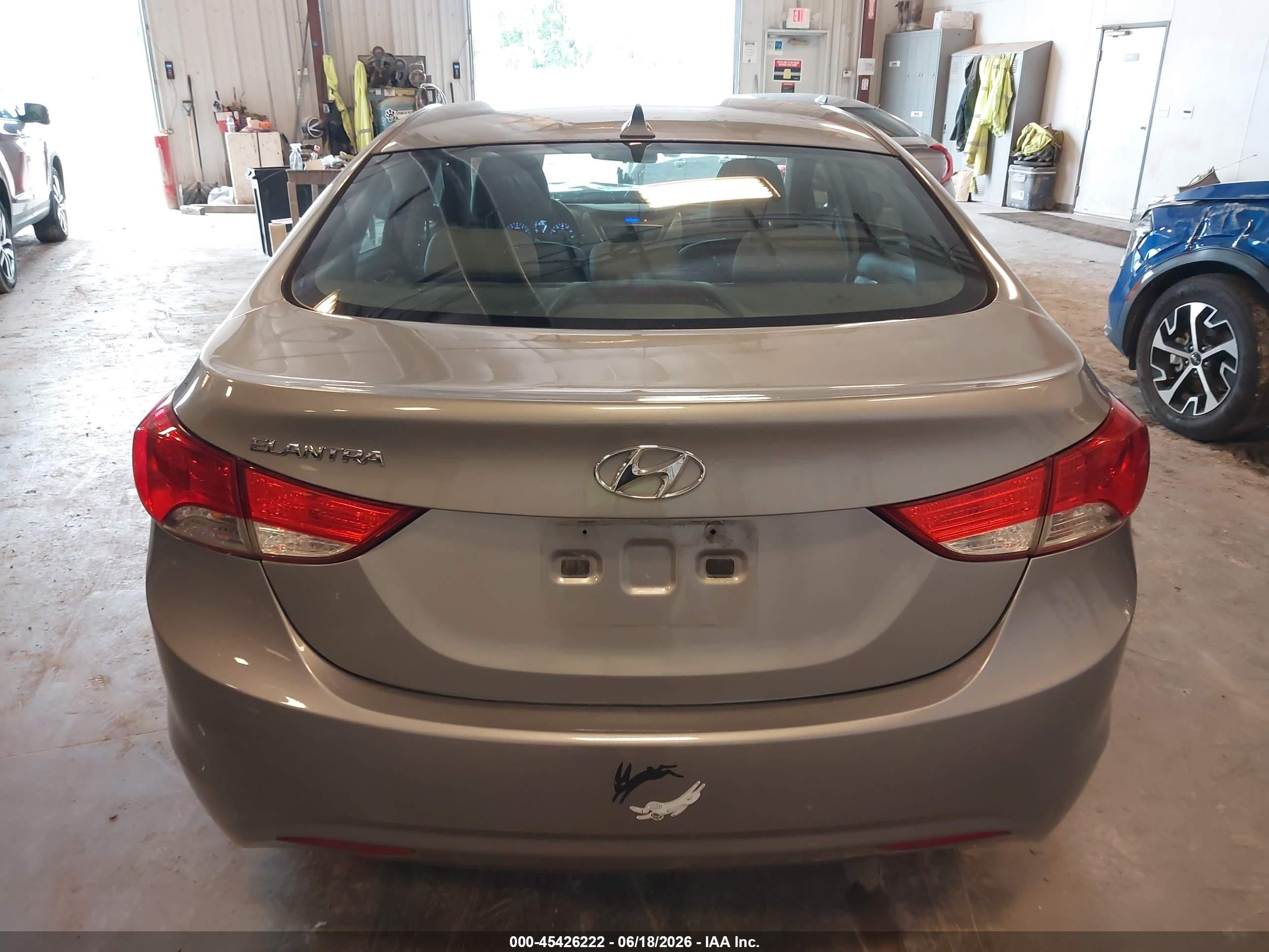 2013 Hyundai Elantra Gls Silver vin: KMHDH4AE4DU889956
