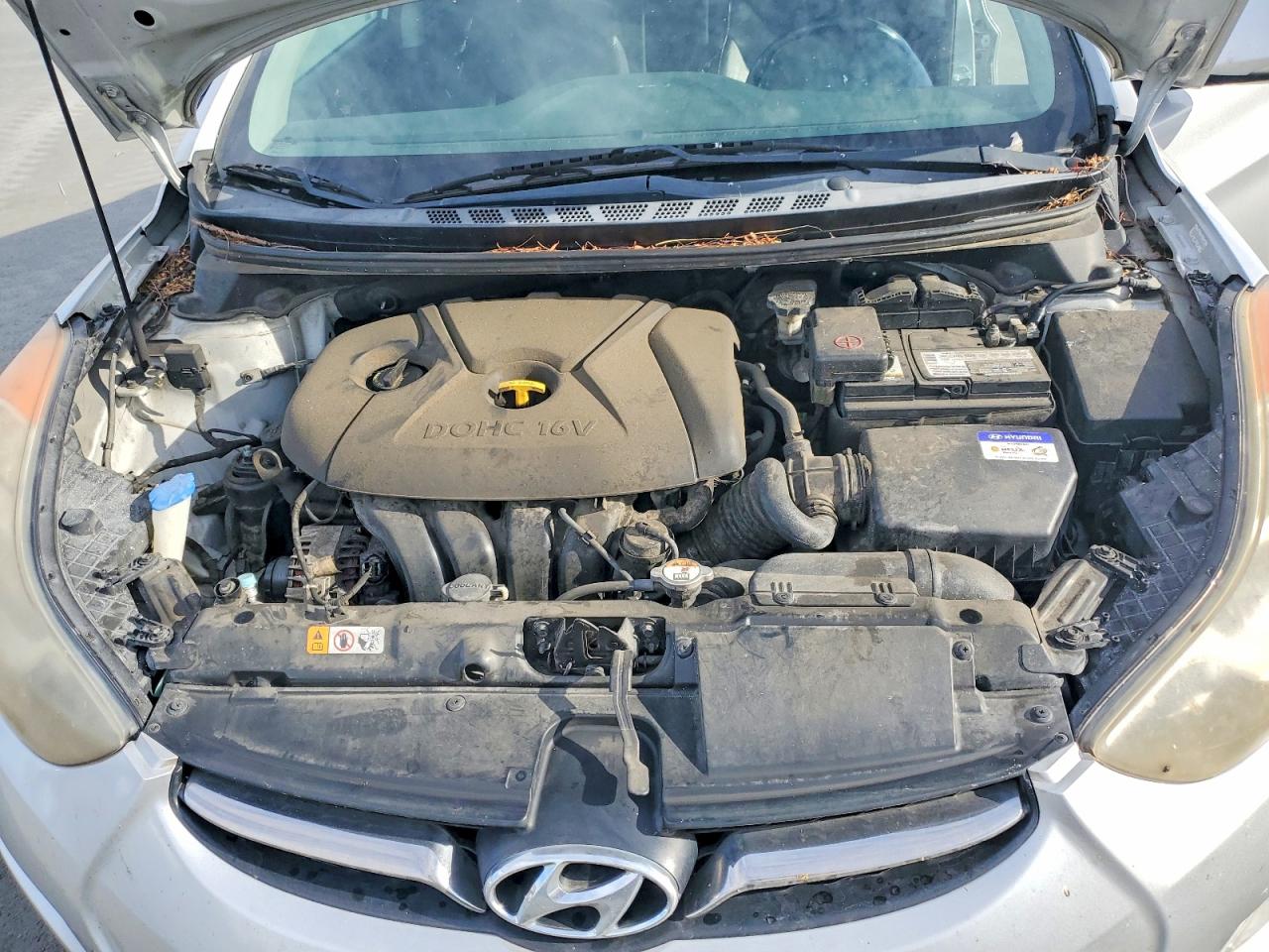 2013 Hyundai Elantra Limited Silver vin: KMHDH4AE4DU919571