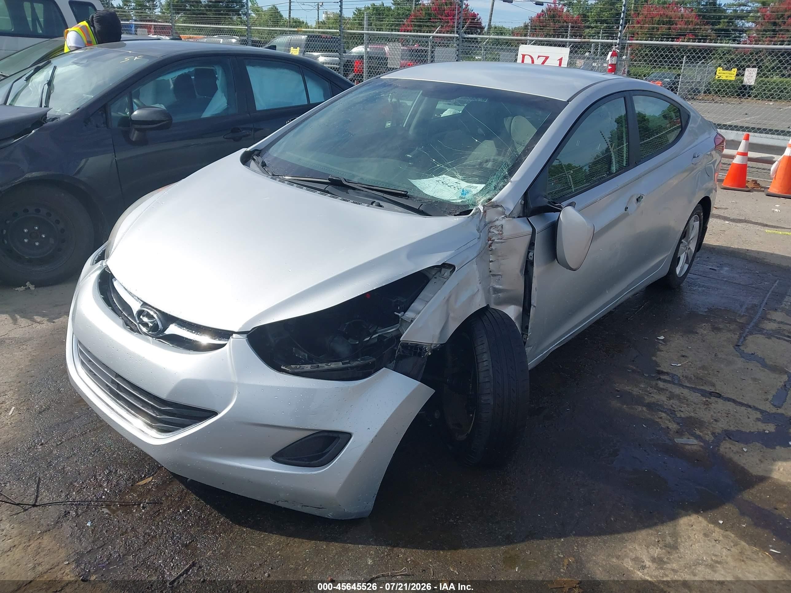 2013 Hyundai Elantra Gls Silver vin: KMHDH4AE4DU937326