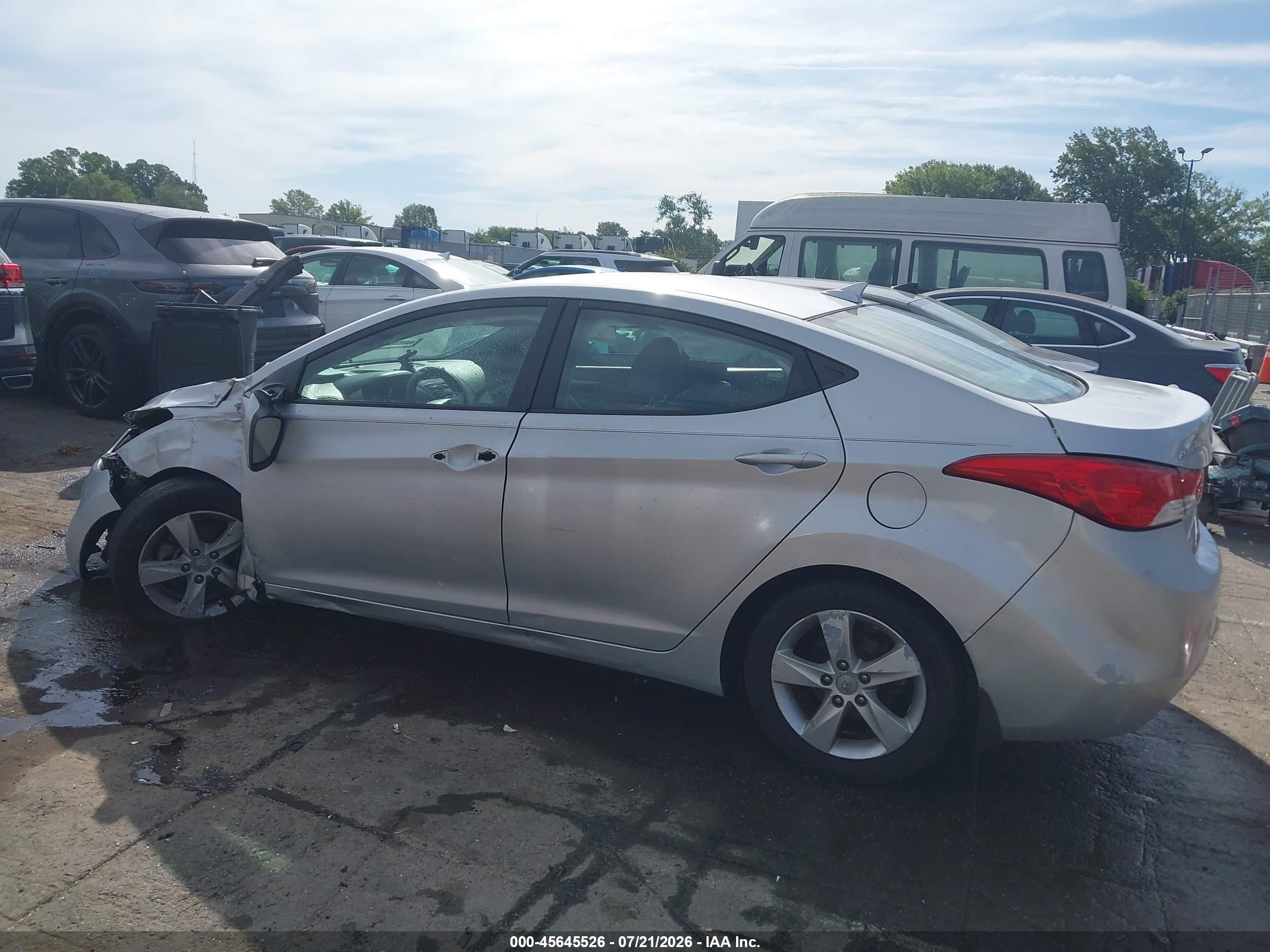 2013 Hyundai Elantra Gls Silver vin: KMHDH4AE4DU937326