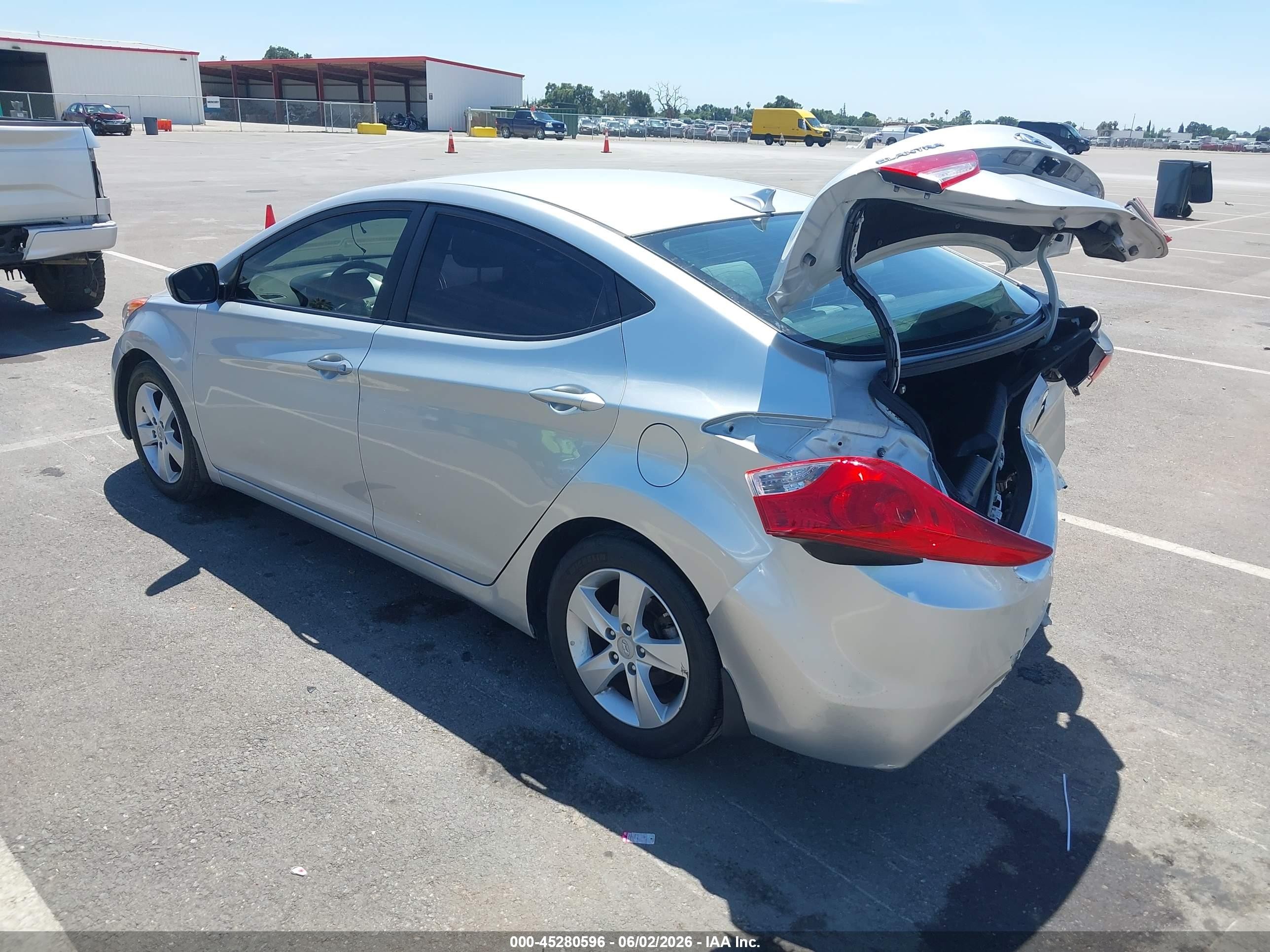 2013 Hyundai Elantra Gls Silver vin: KMHDH4AE4DU949847
