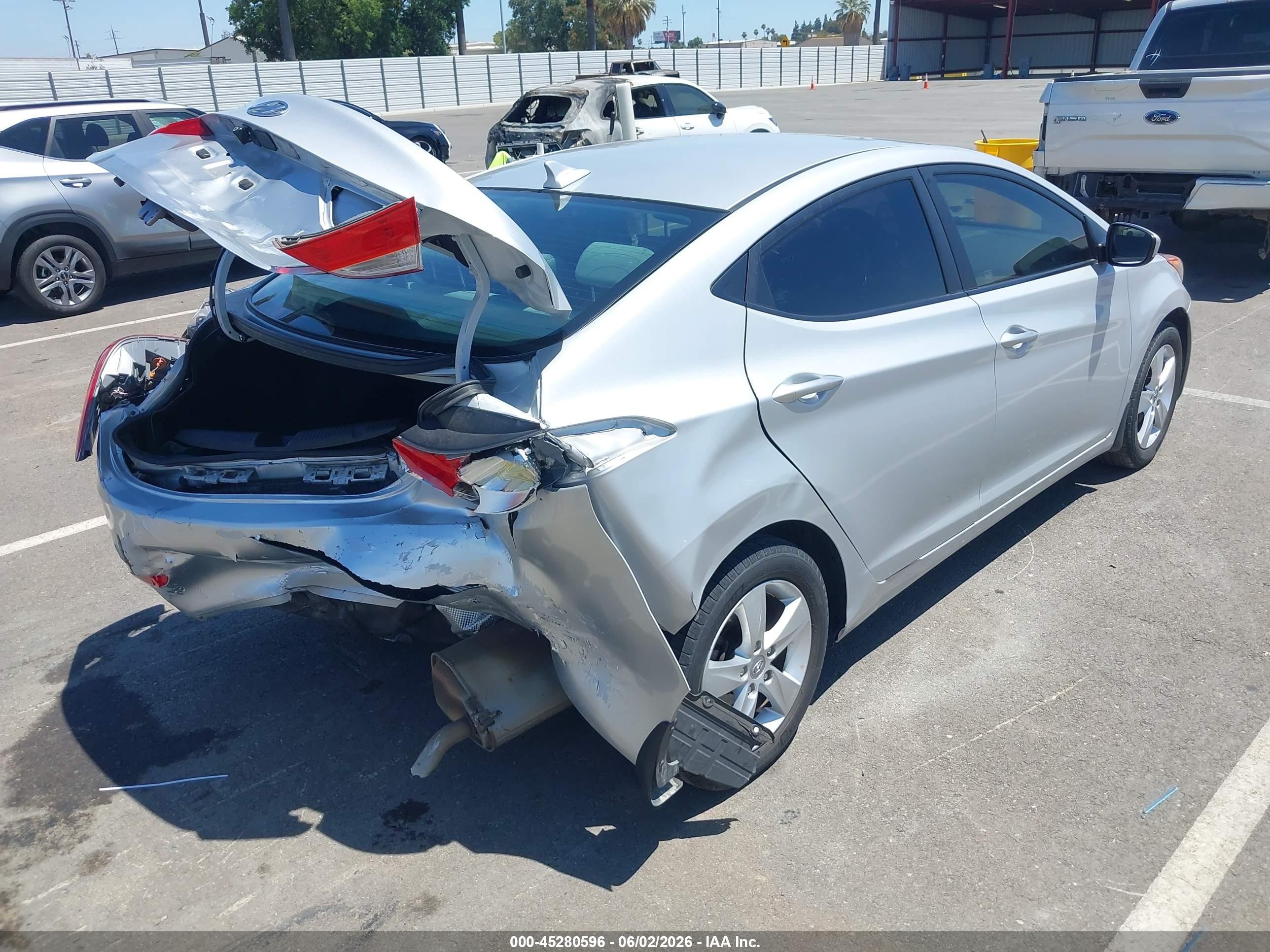 2013 Hyundai Elantra Gls Silver vin: KMHDH4AE4DU949847
