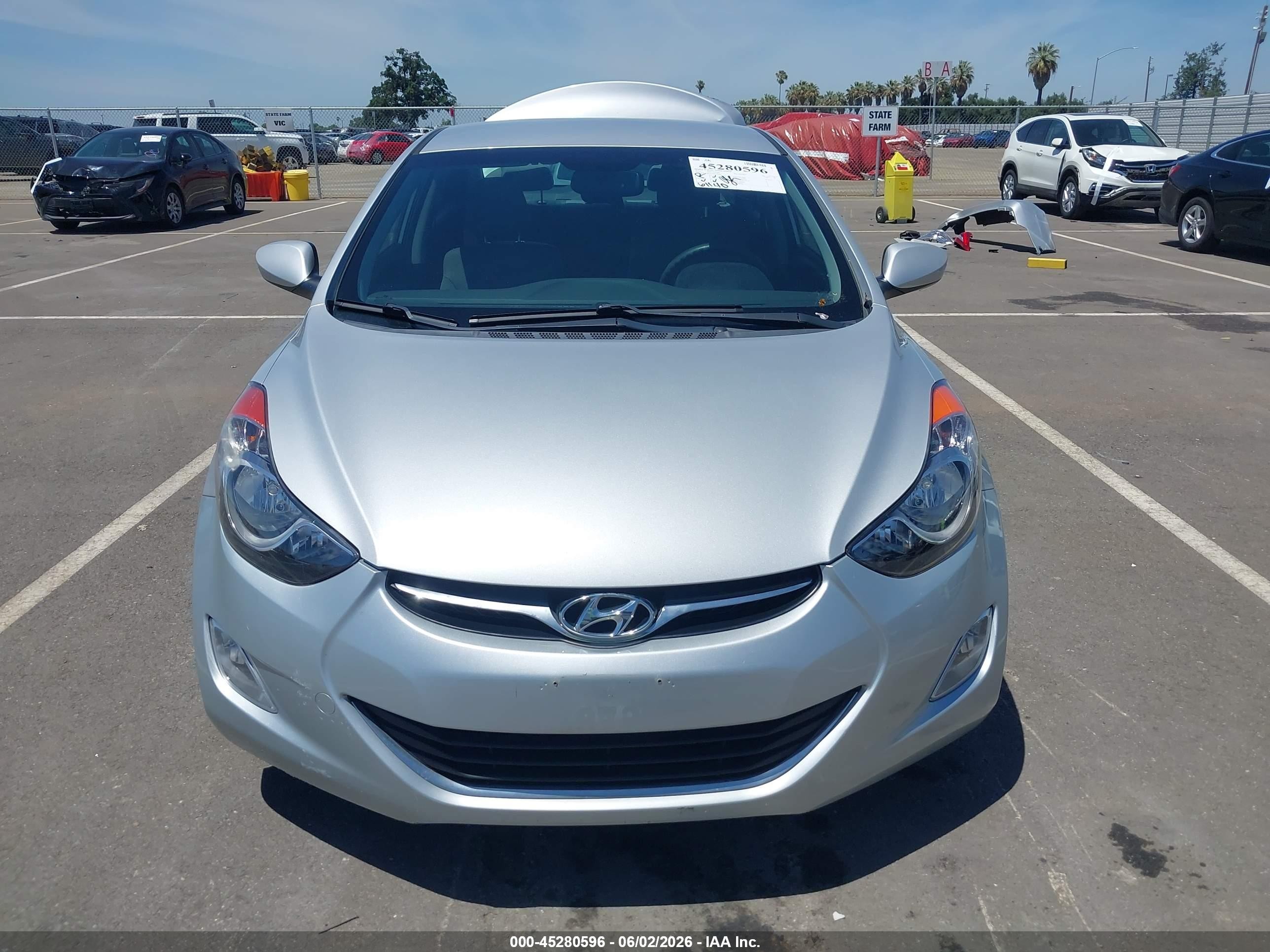 2013 Hyundai Elantra Gls Silver vin: KMHDH4AE4DU949847