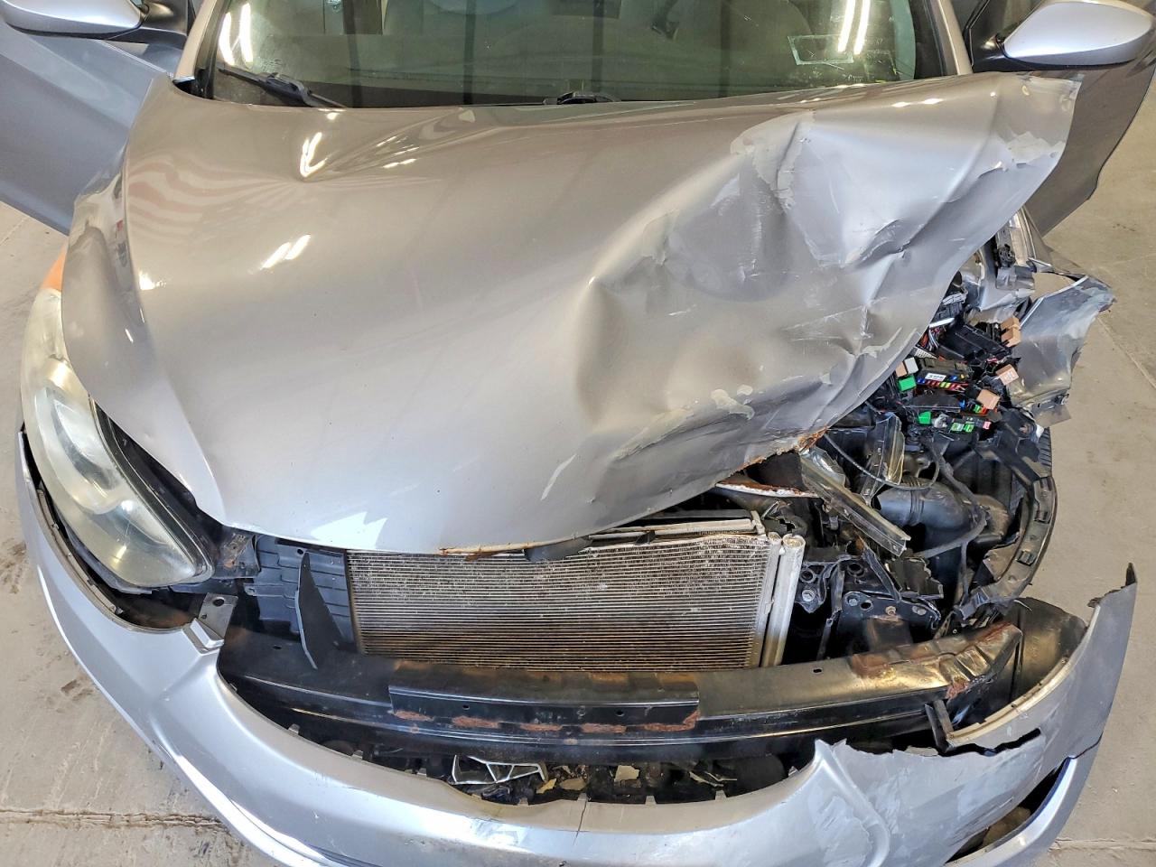 2013 Hyundai Elantra Gls Silver vin: KMHDH4AE4DU976272