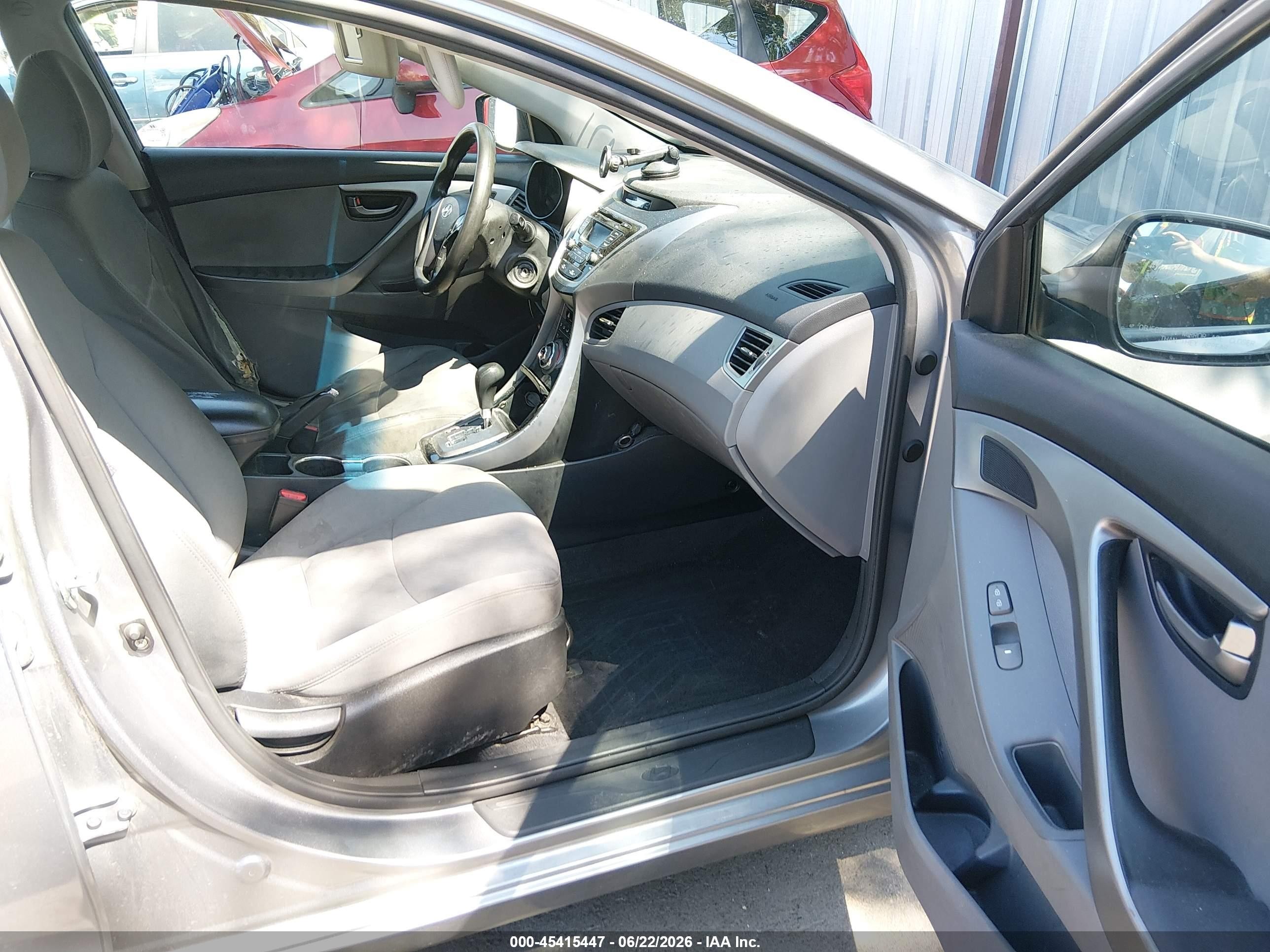 2013 Hyundai Elantra Gls Silver vin: KMHDH4AE4DU993914