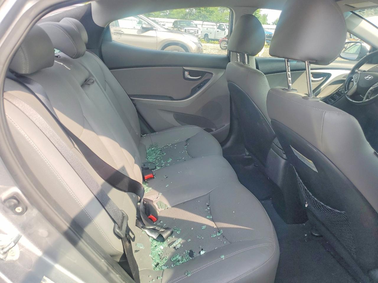 2014 Hyundai Elantra Limited Silver vin: KMHDH4AE4EU044008