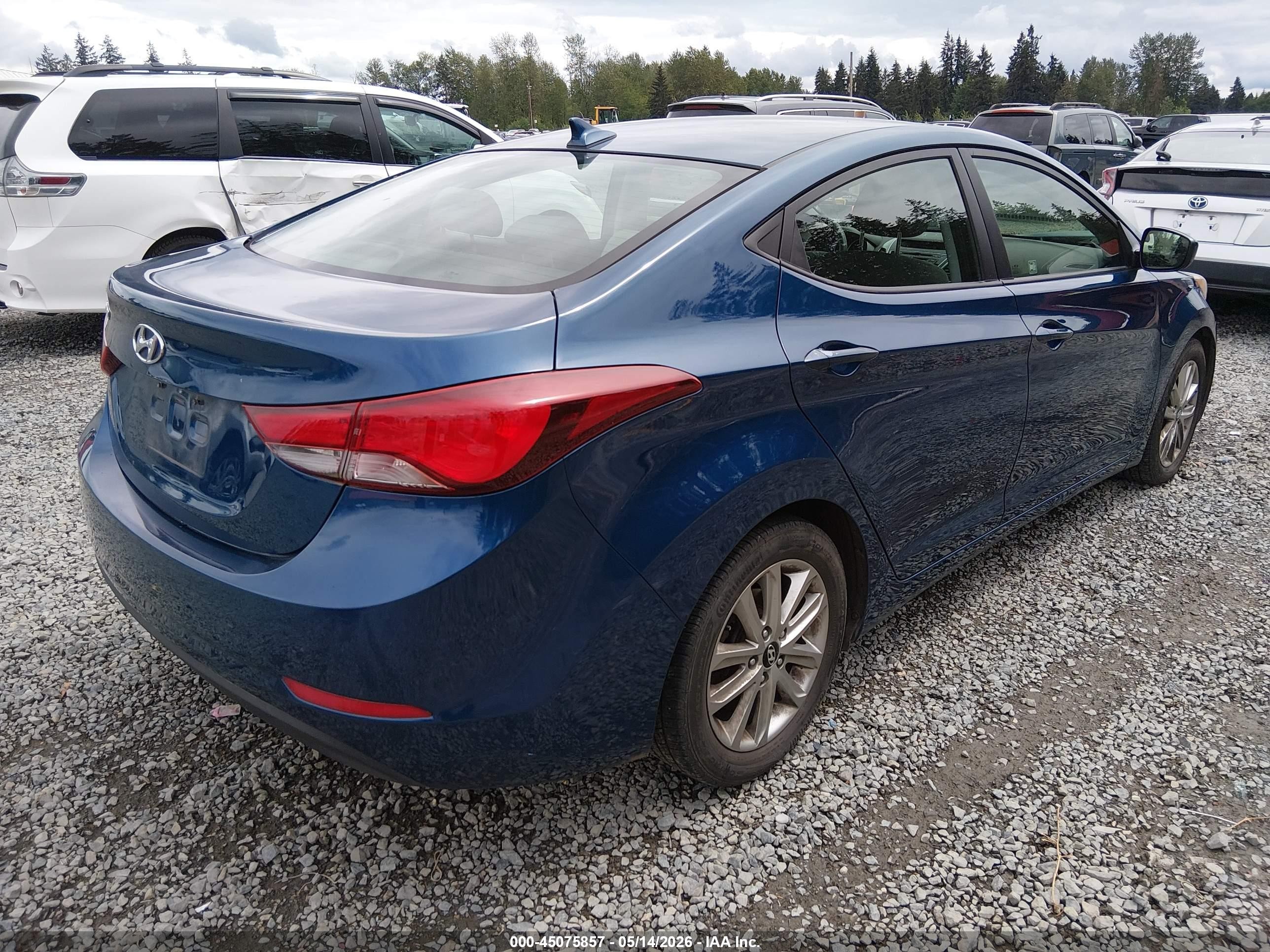 2014 Hyundai Elantra Se Blue vin: KMHDH4AE4EU144139